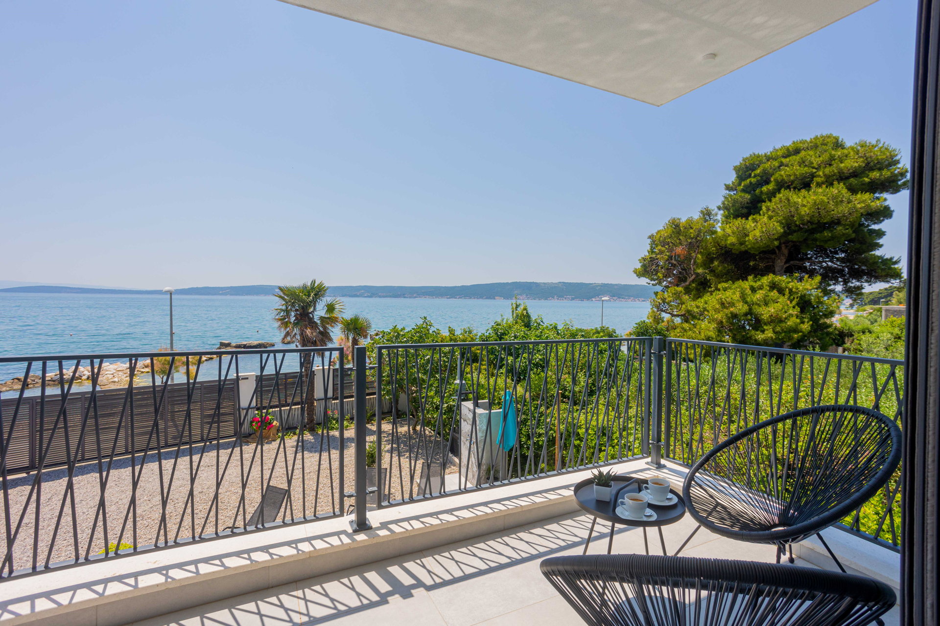 Villa Wave s bazenom uz plažu