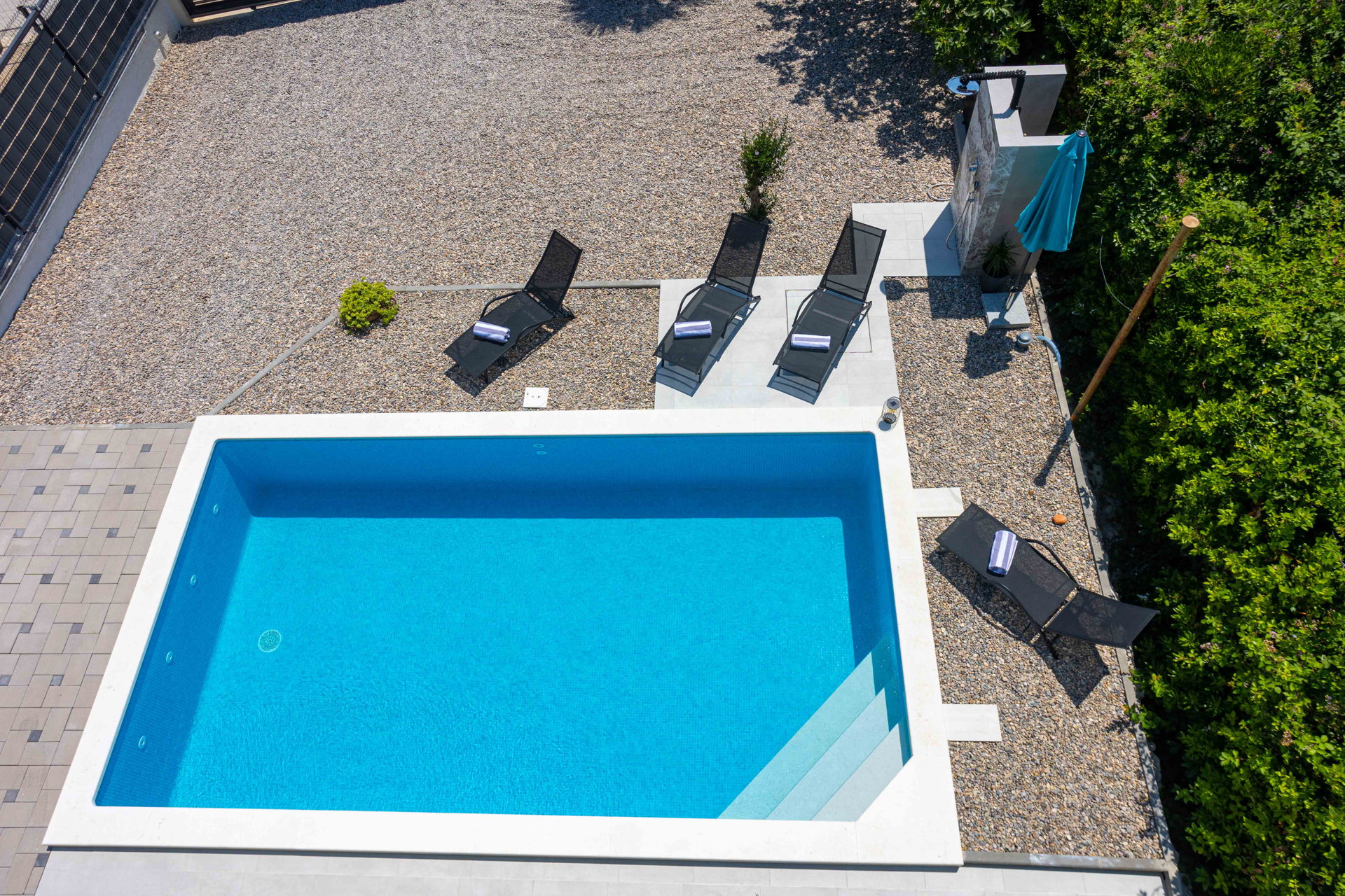 Villa Wave s bazenom uz plažu