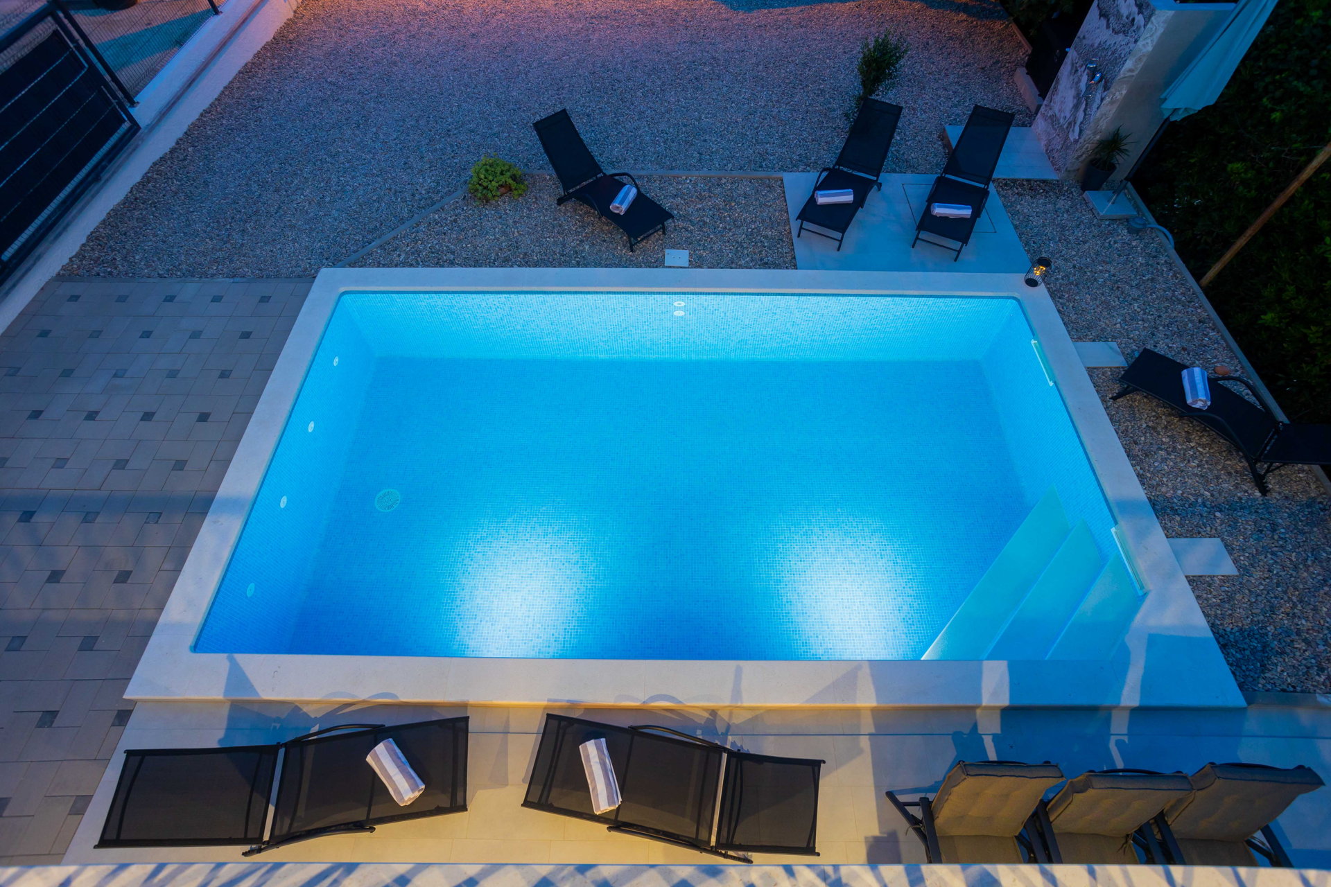 Villa Wave s bazenom uz plažu