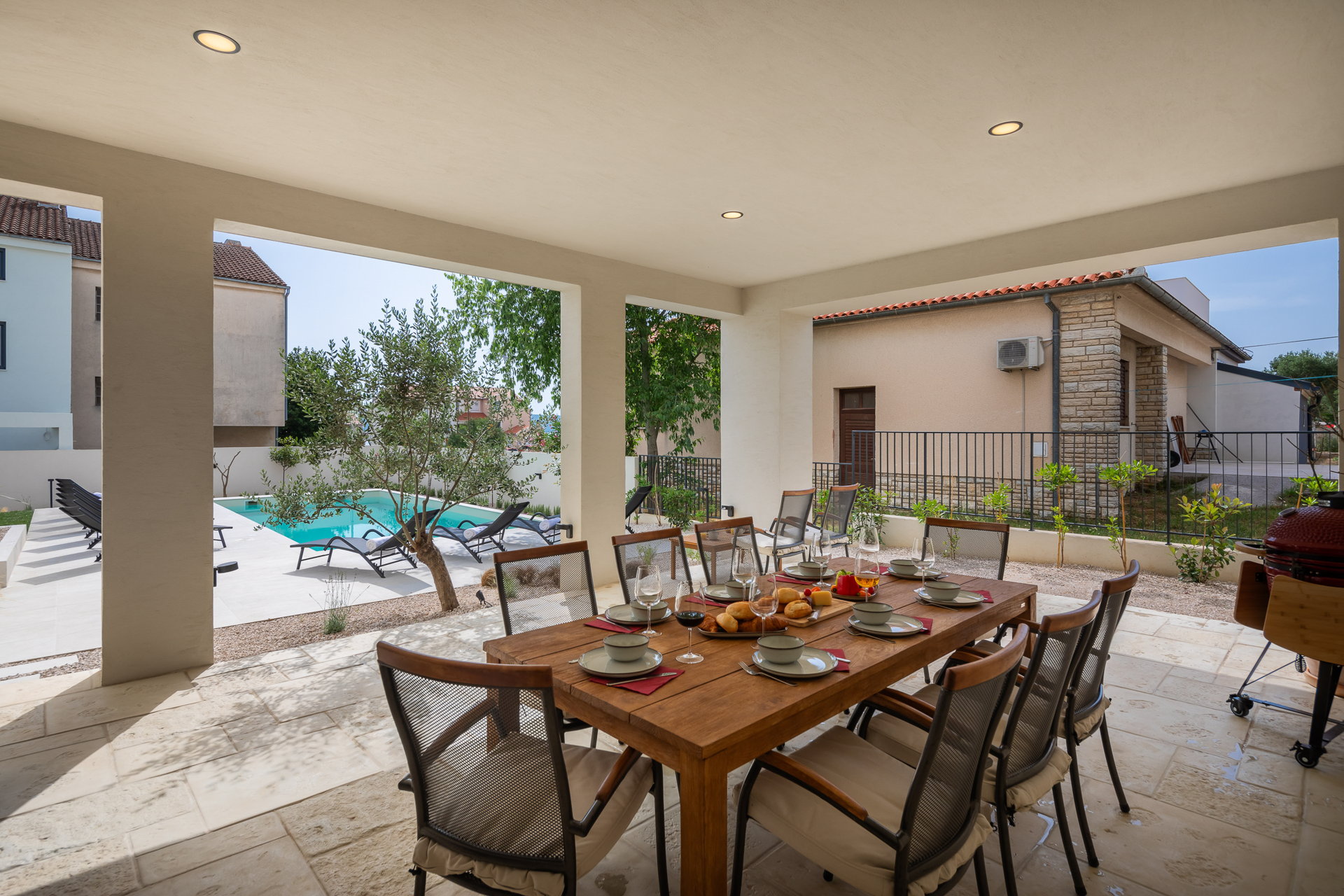 Villa Oasi di Sogno with Pool
