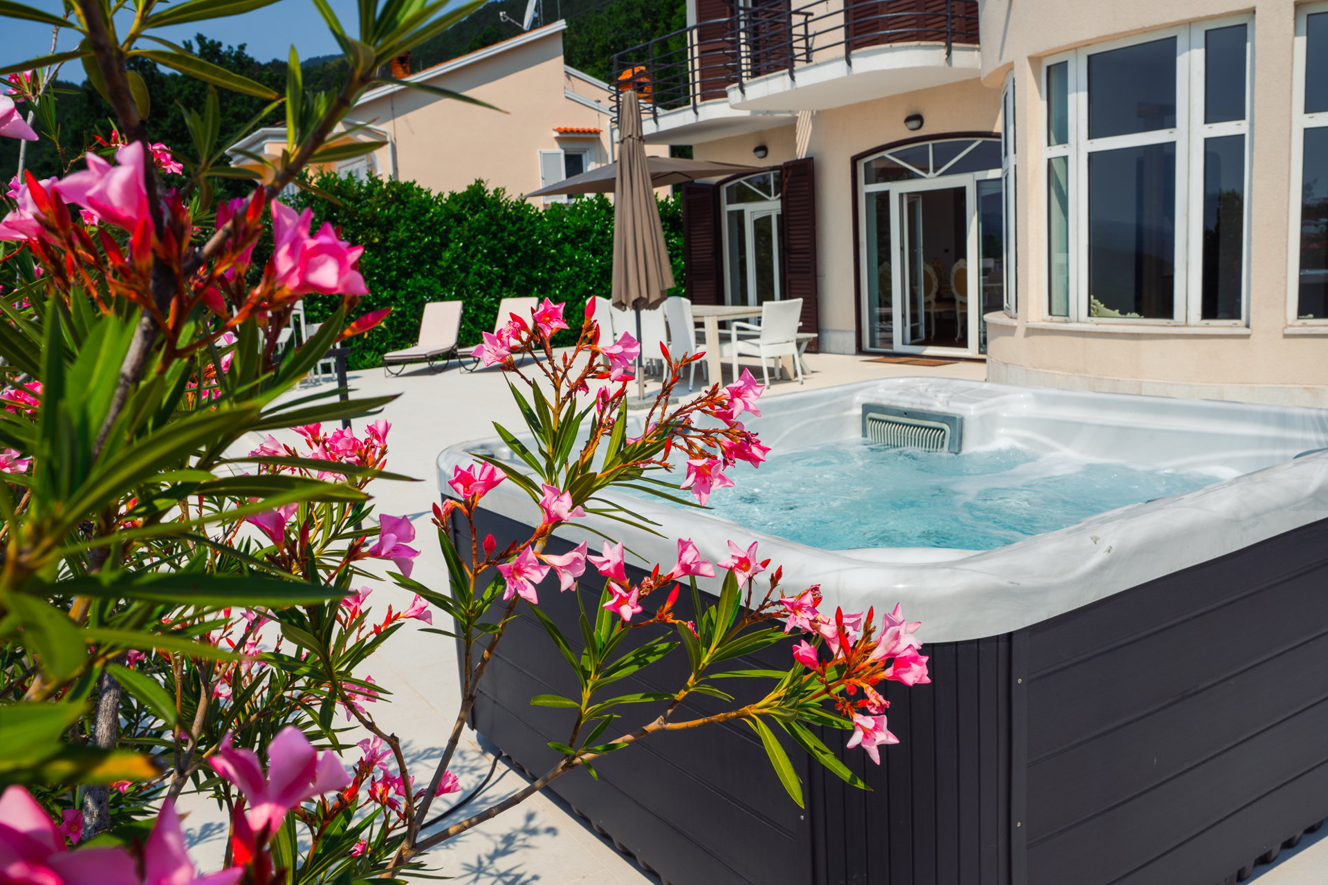 Villa Piano with Pool