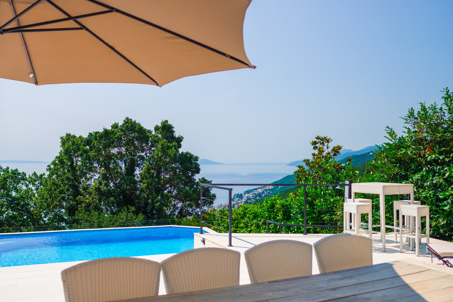 Villa Piano with Pool