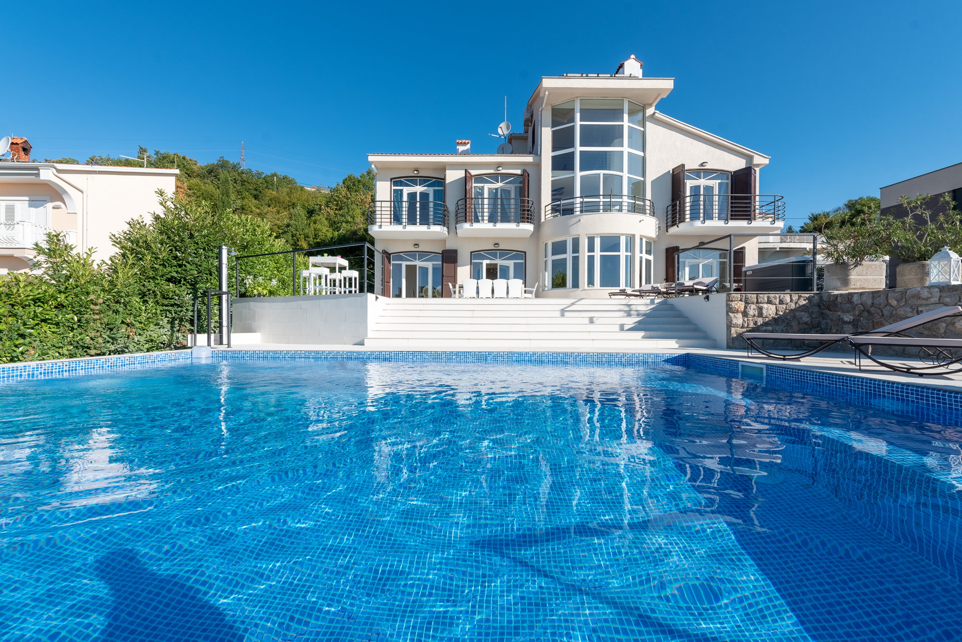Villa Piano with Pool