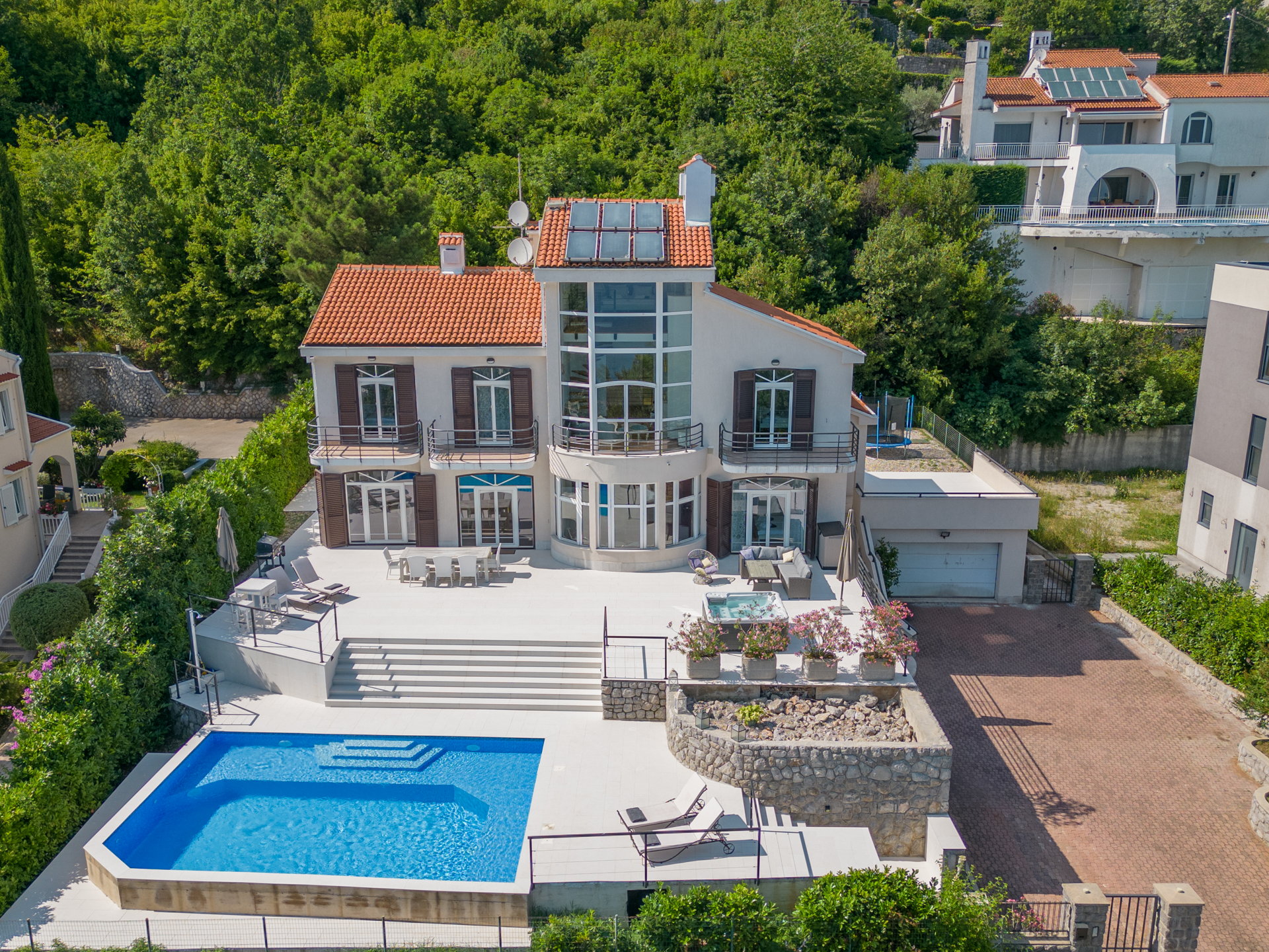Villa Piano with Pool