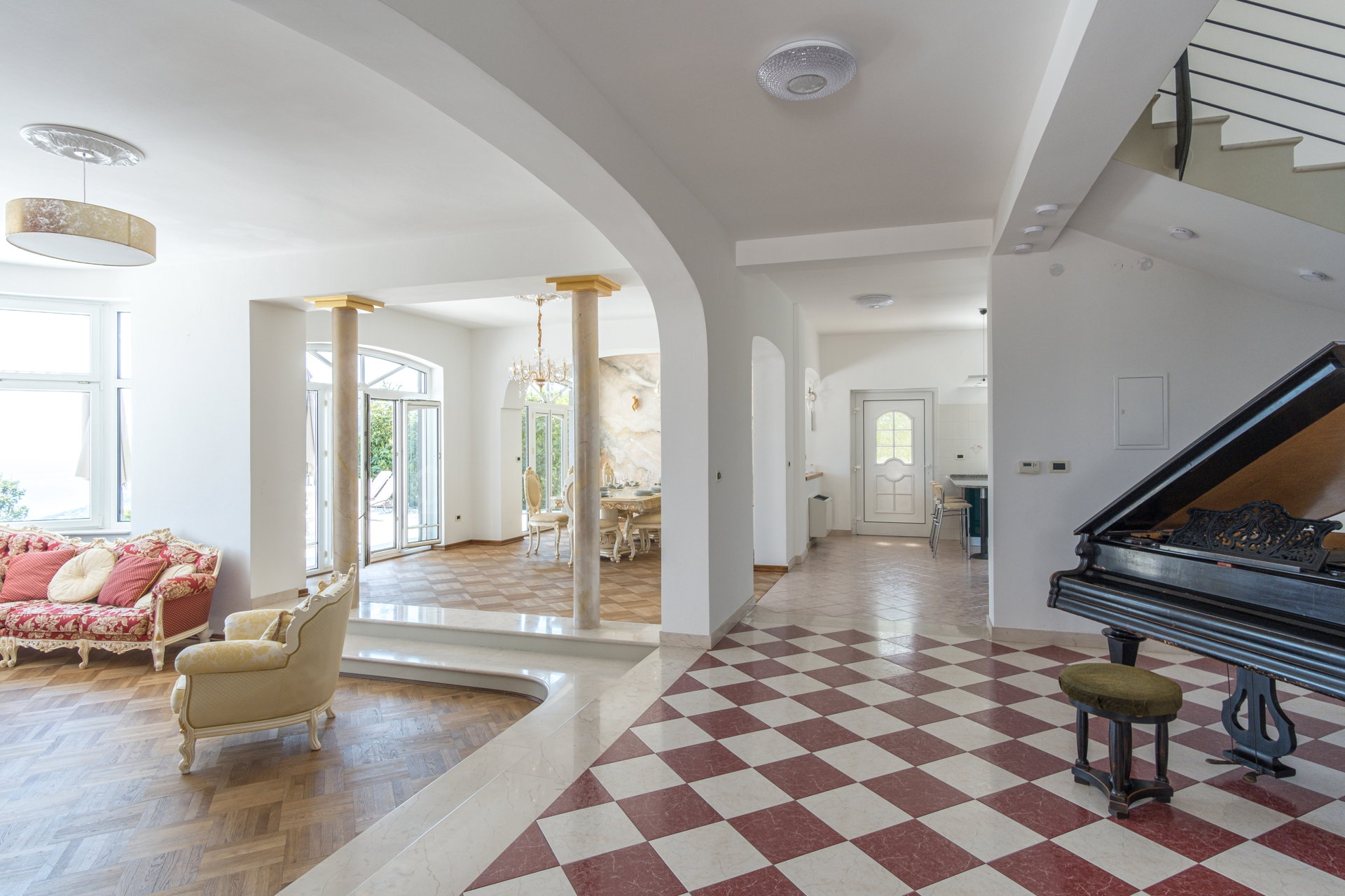 Villa Piano with Pool