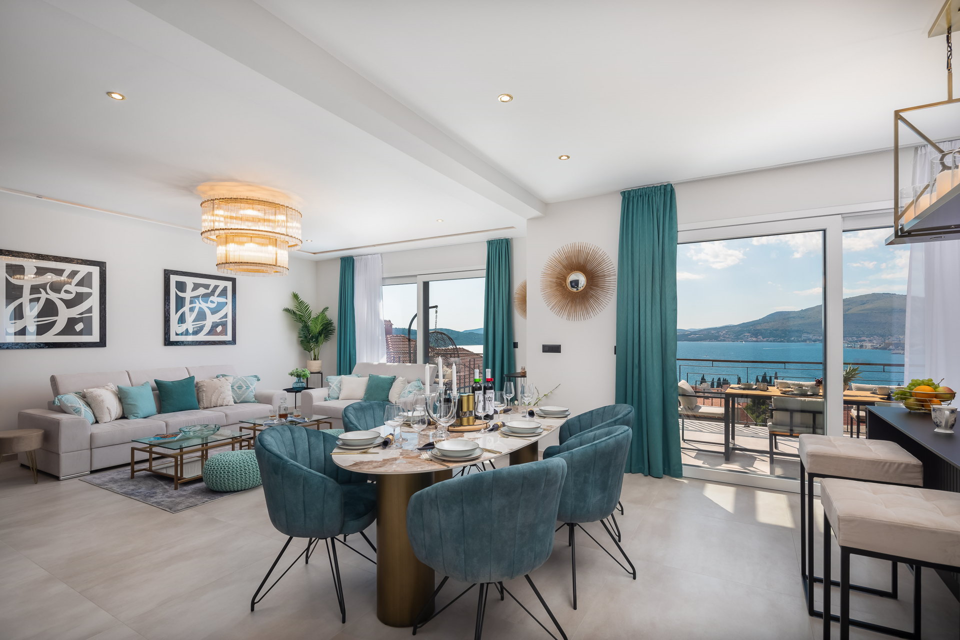 Luxury Villa de Mar with Pool