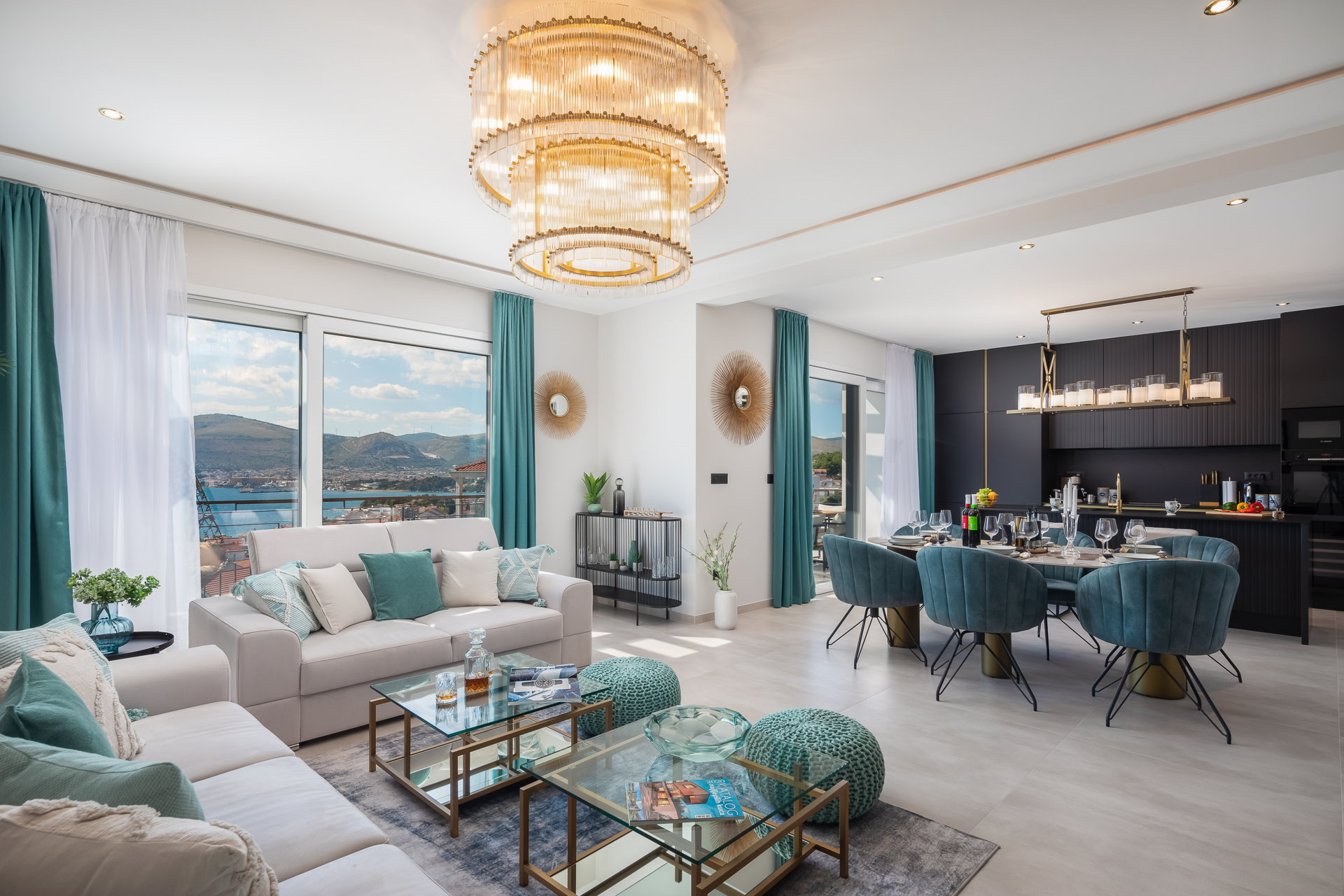 Luxury Villa de Mar with Pool