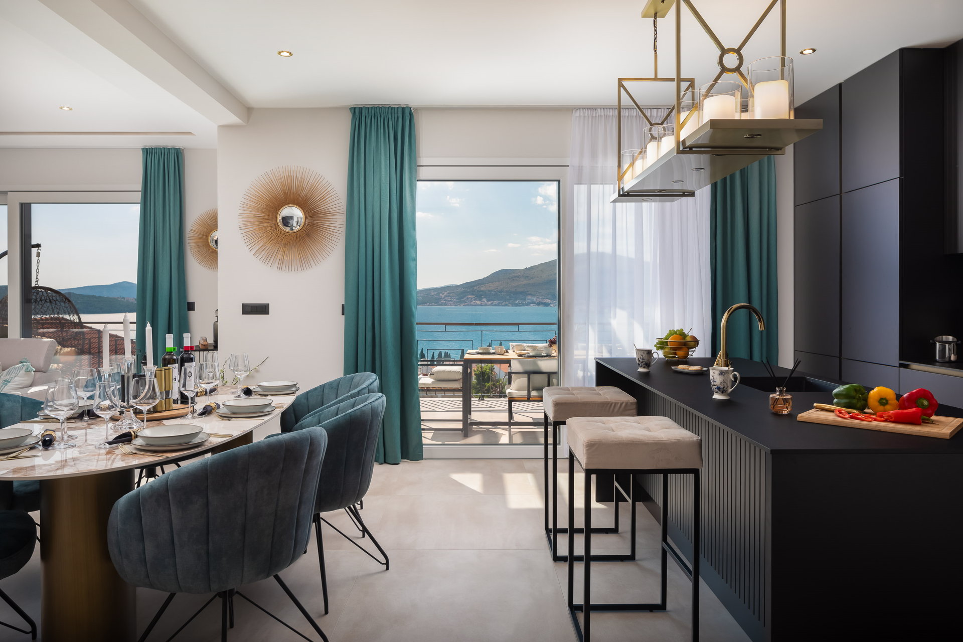 Luxury Villa de Mar with Pool