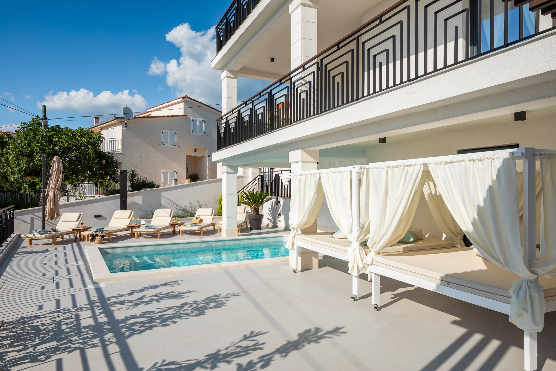 Luxury Villa de Mar with Pool