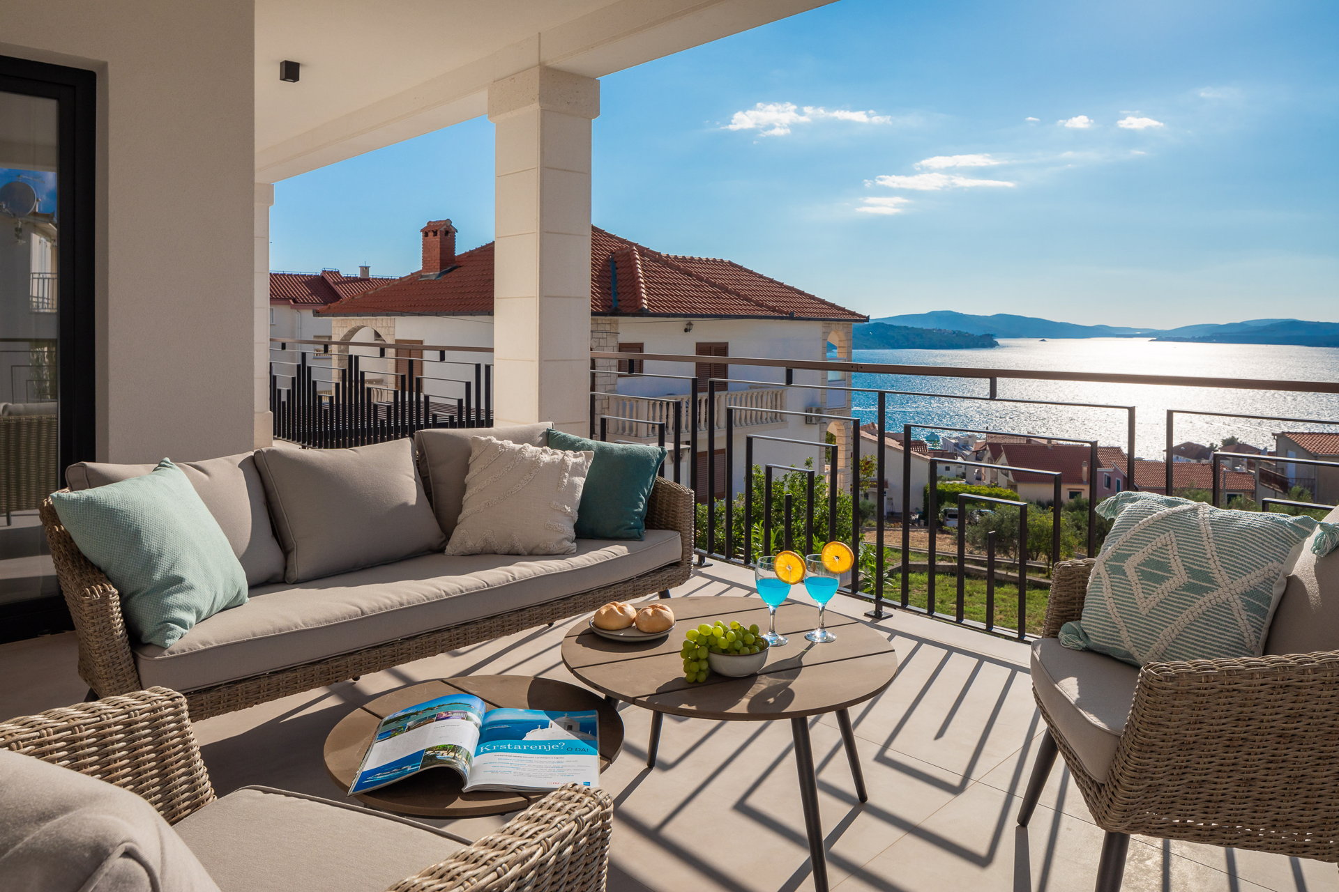 Luxury Villa de Mar with Pool