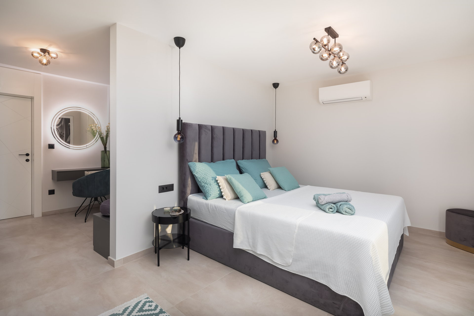 Luxury Villa de Mar with Pool