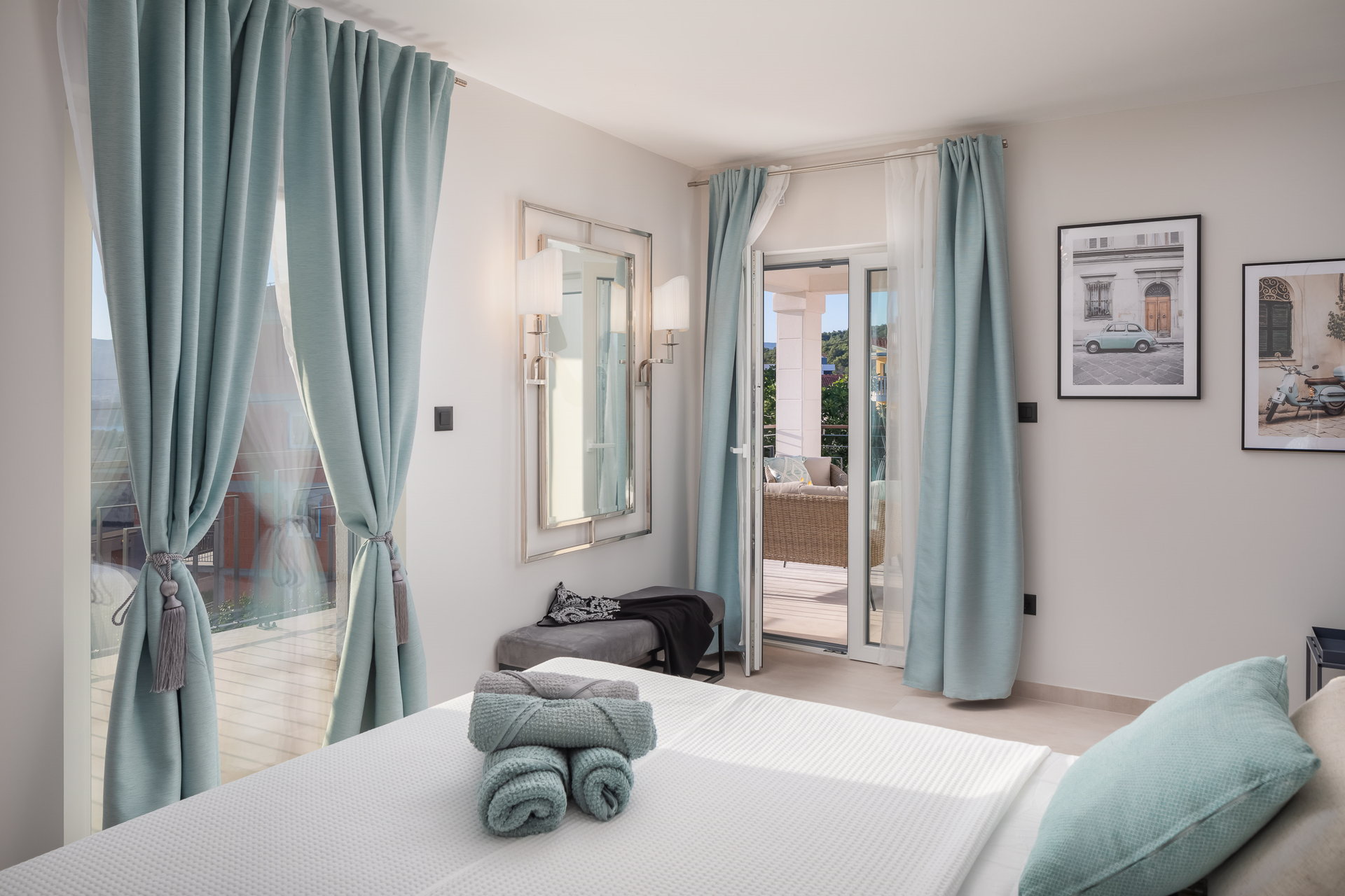Luxury Villa de Mar with Pool