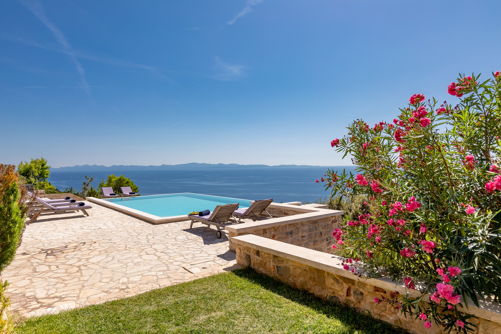 Villa Two Martinis with Pool