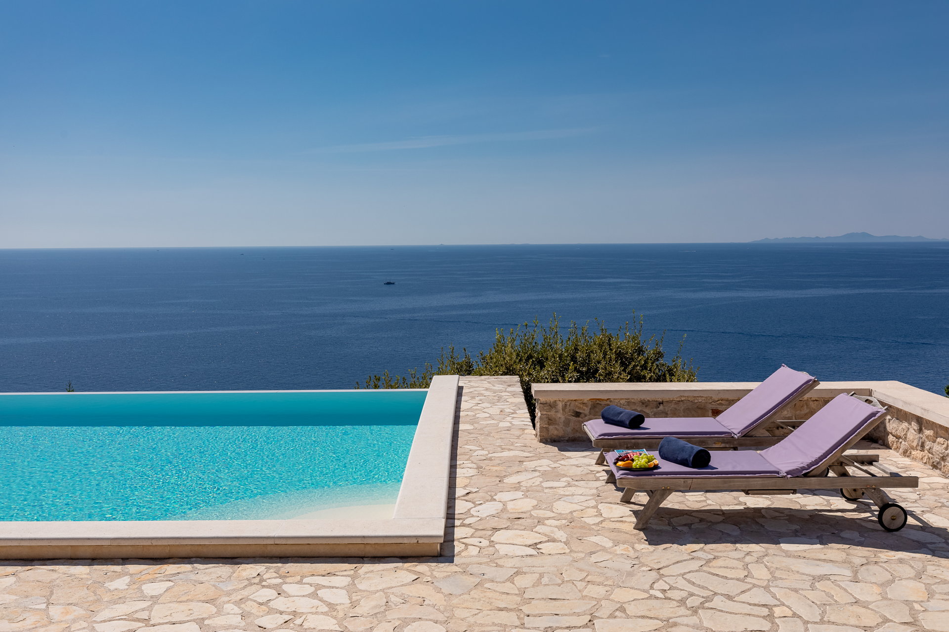 Villa Two Martinis with Pool