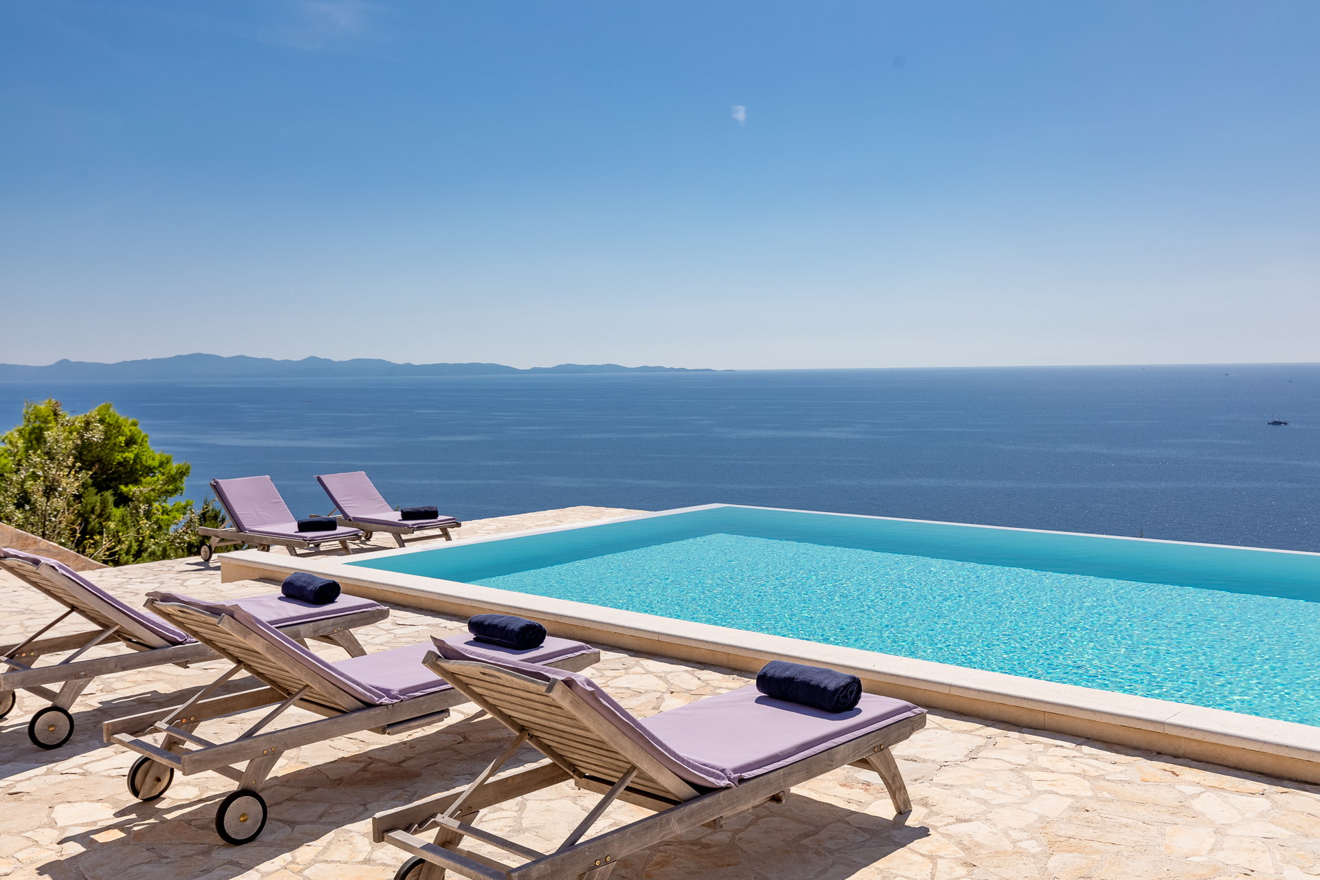 Villa Two Martinis with Pool