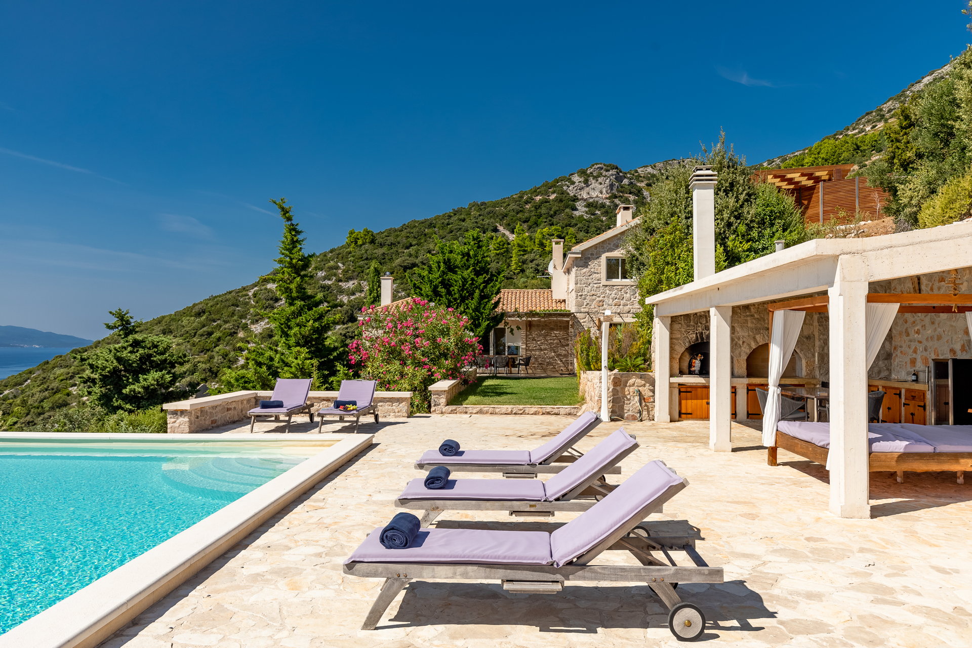 Villa Two Martinis with Pool