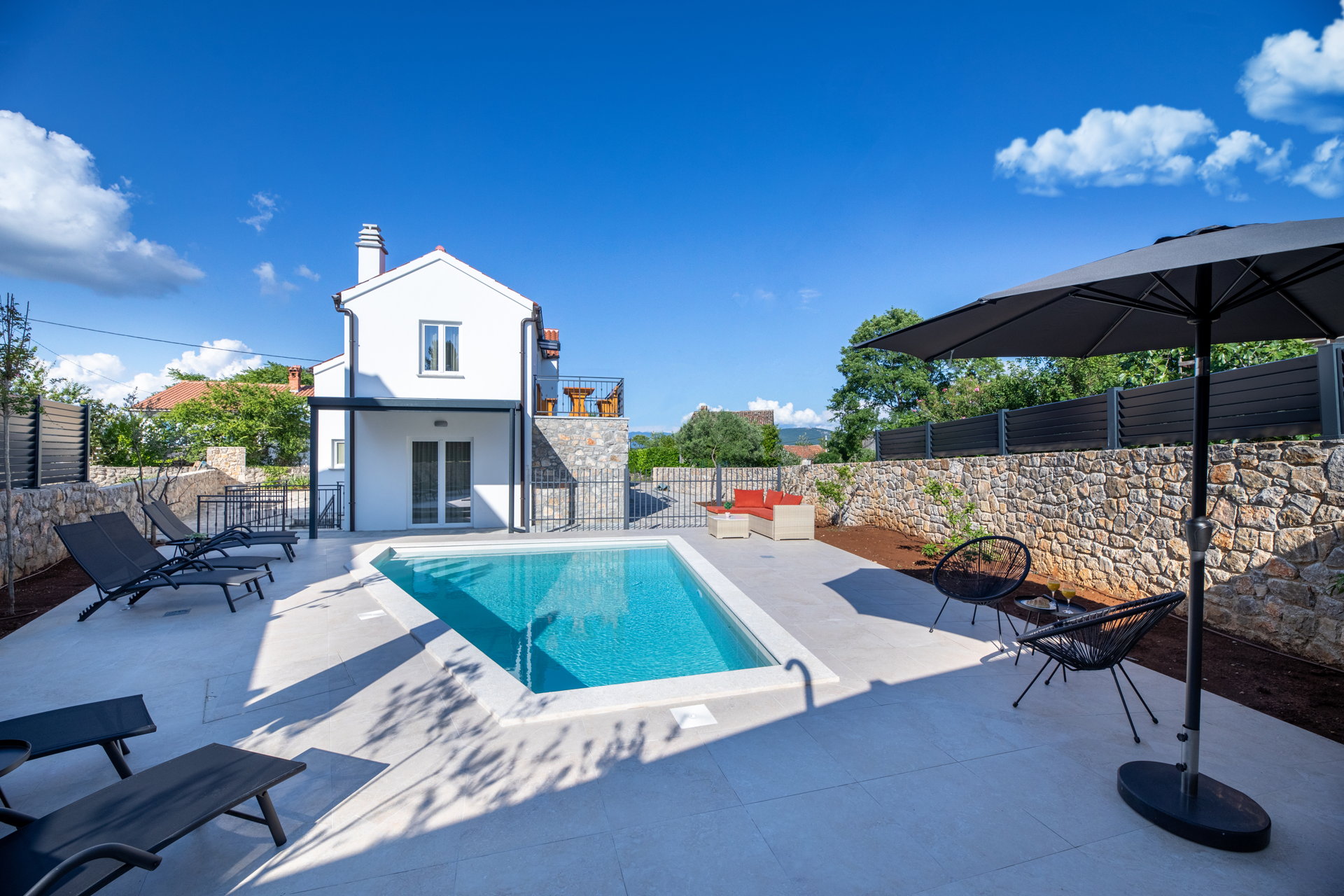 Villa Cerulean with Pool
