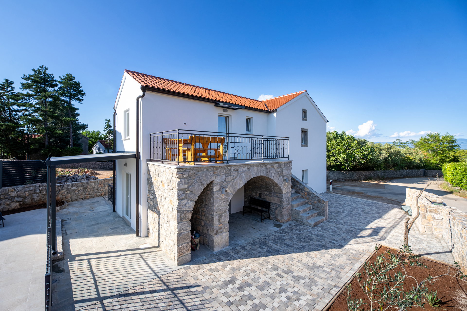 Villa Cerulean with Pool