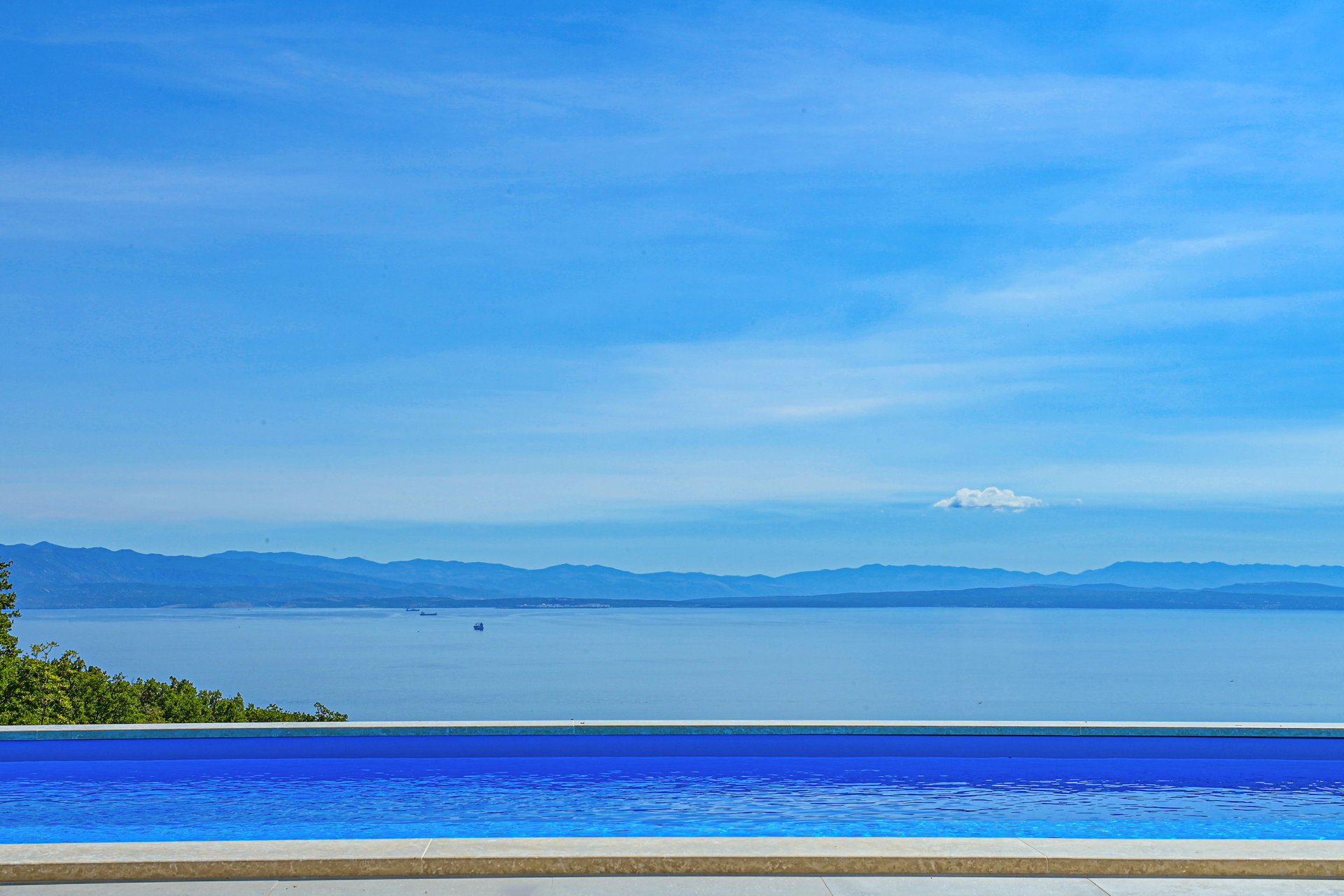 Villa Vista Sul Mare with Pool