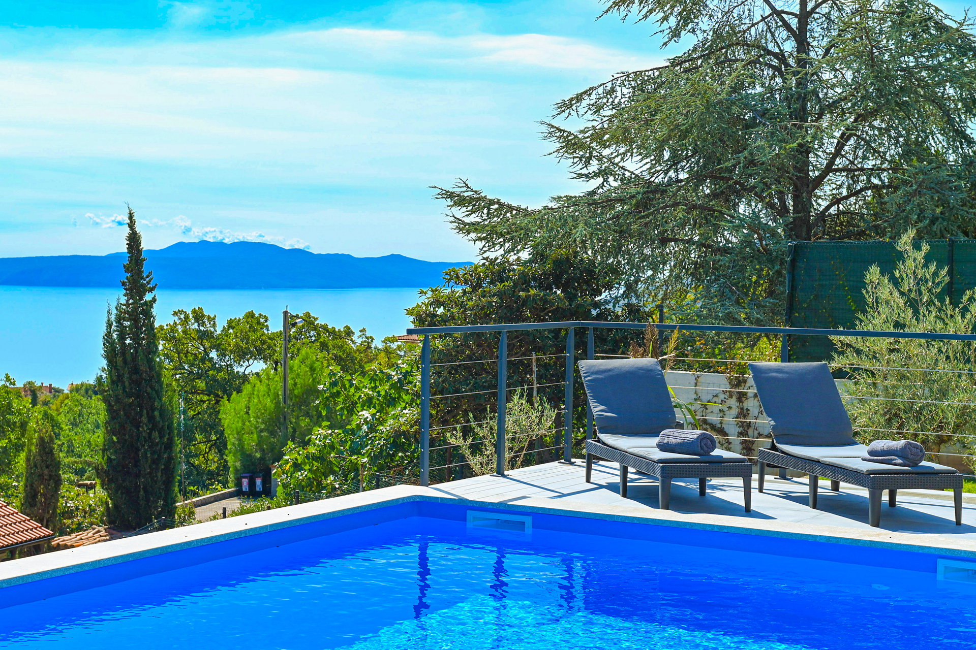 Villa Vista Sul Mare with Pool