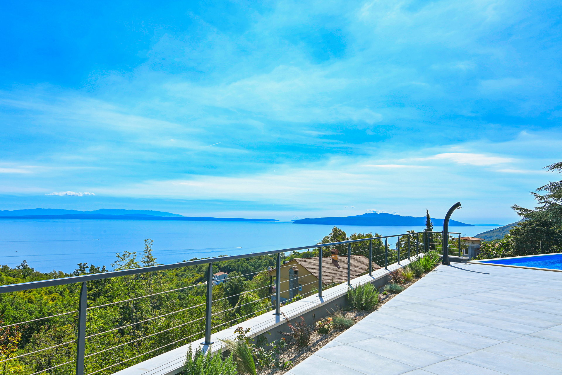 Villa Vista Sul Mare with Pool