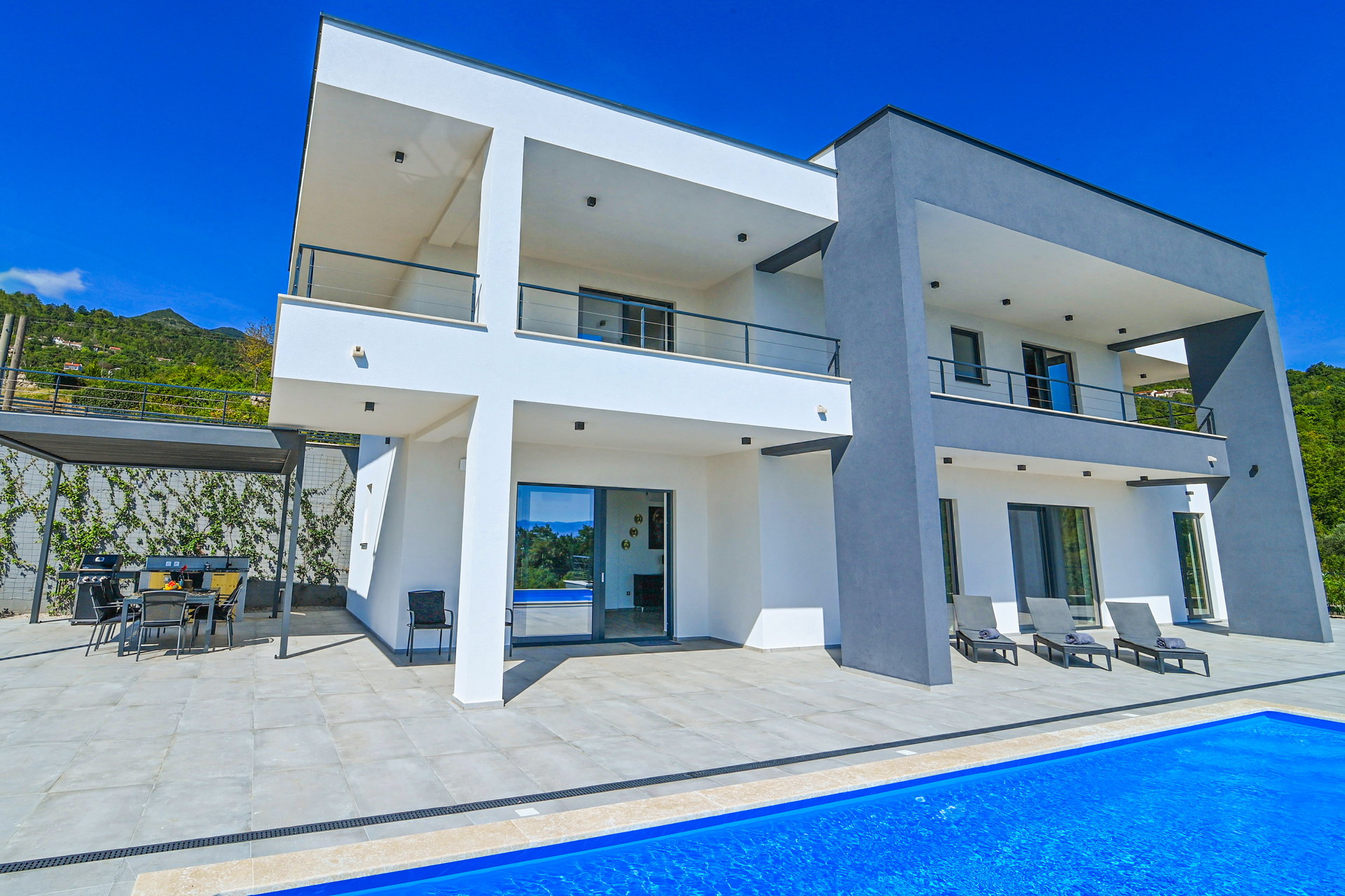 Villa Vista Sul Mare with Pool