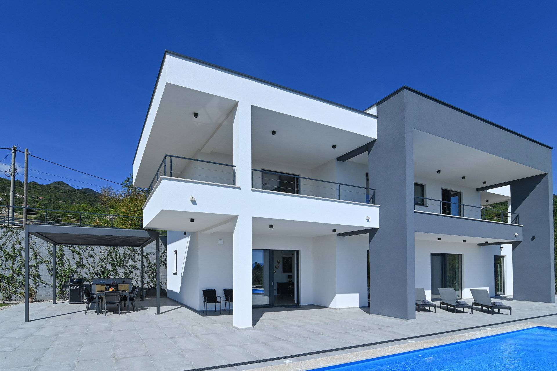 Villa Vista Sul Mare with Pool