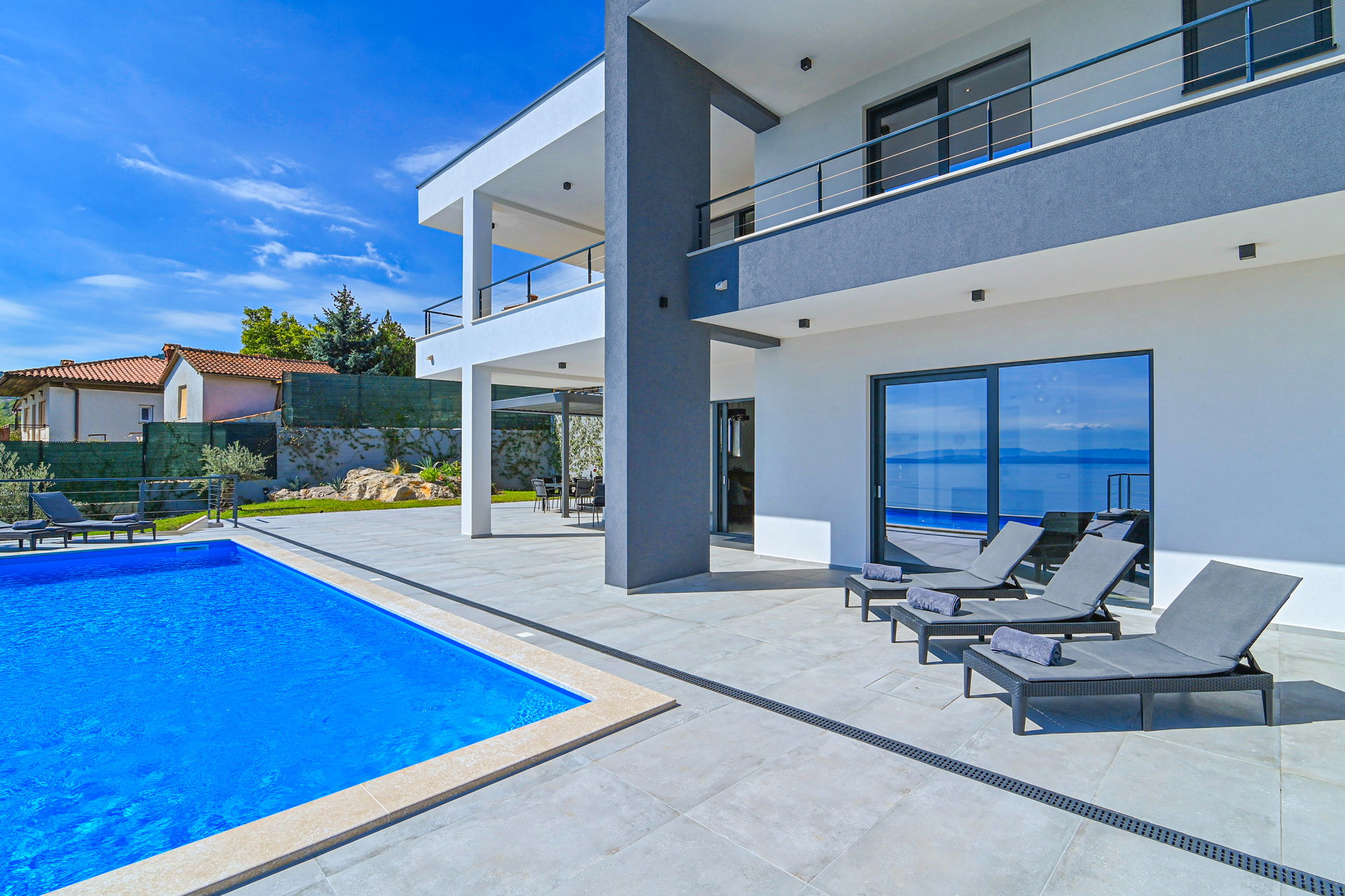 Villa Vista Sul Mare with Pool