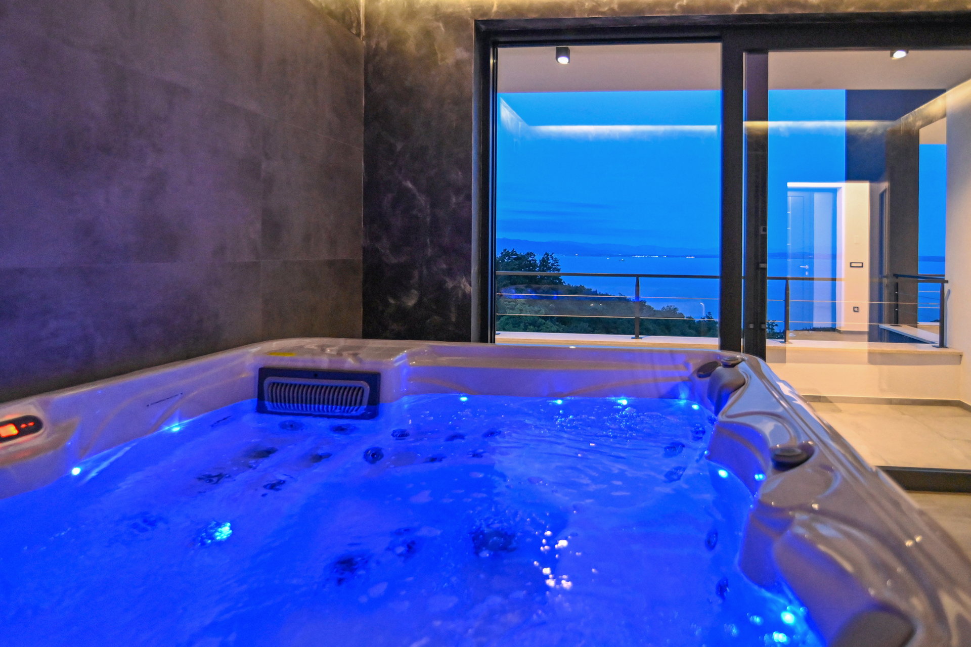 Villa Vista Sul Mare with Pool