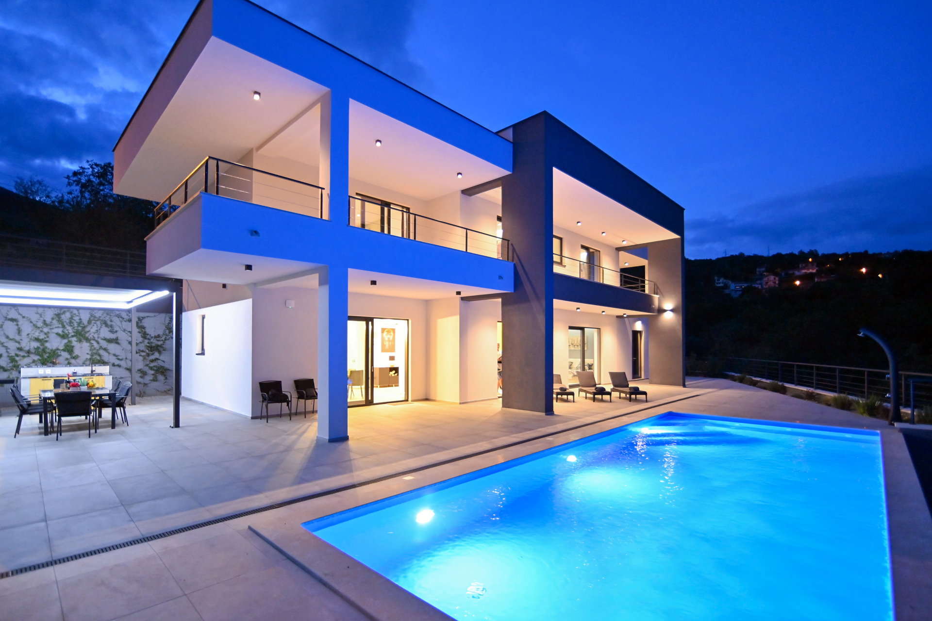 Villa Vista Sul Mare with Pool