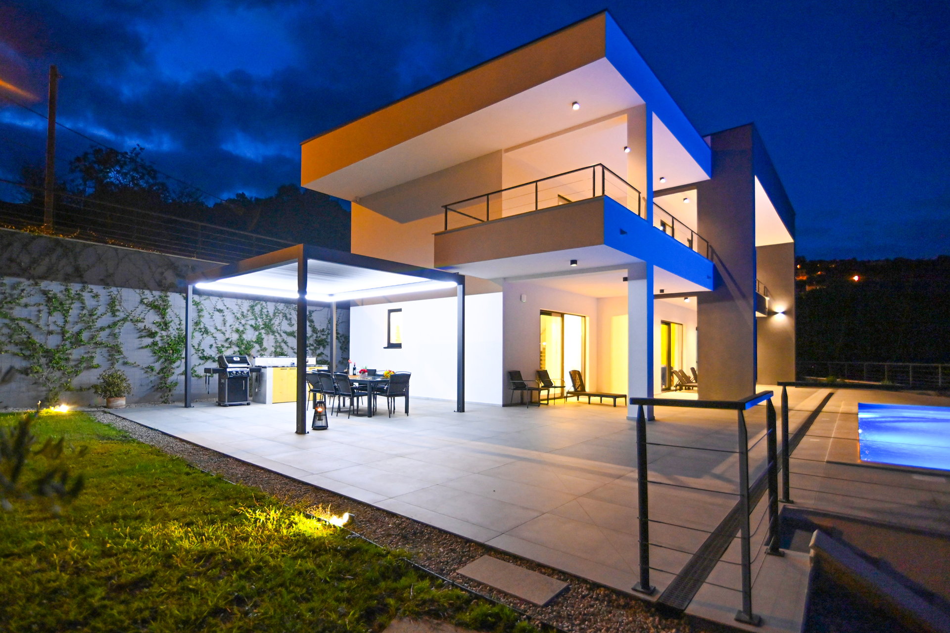 Villa Vista Sul Mare with Pool