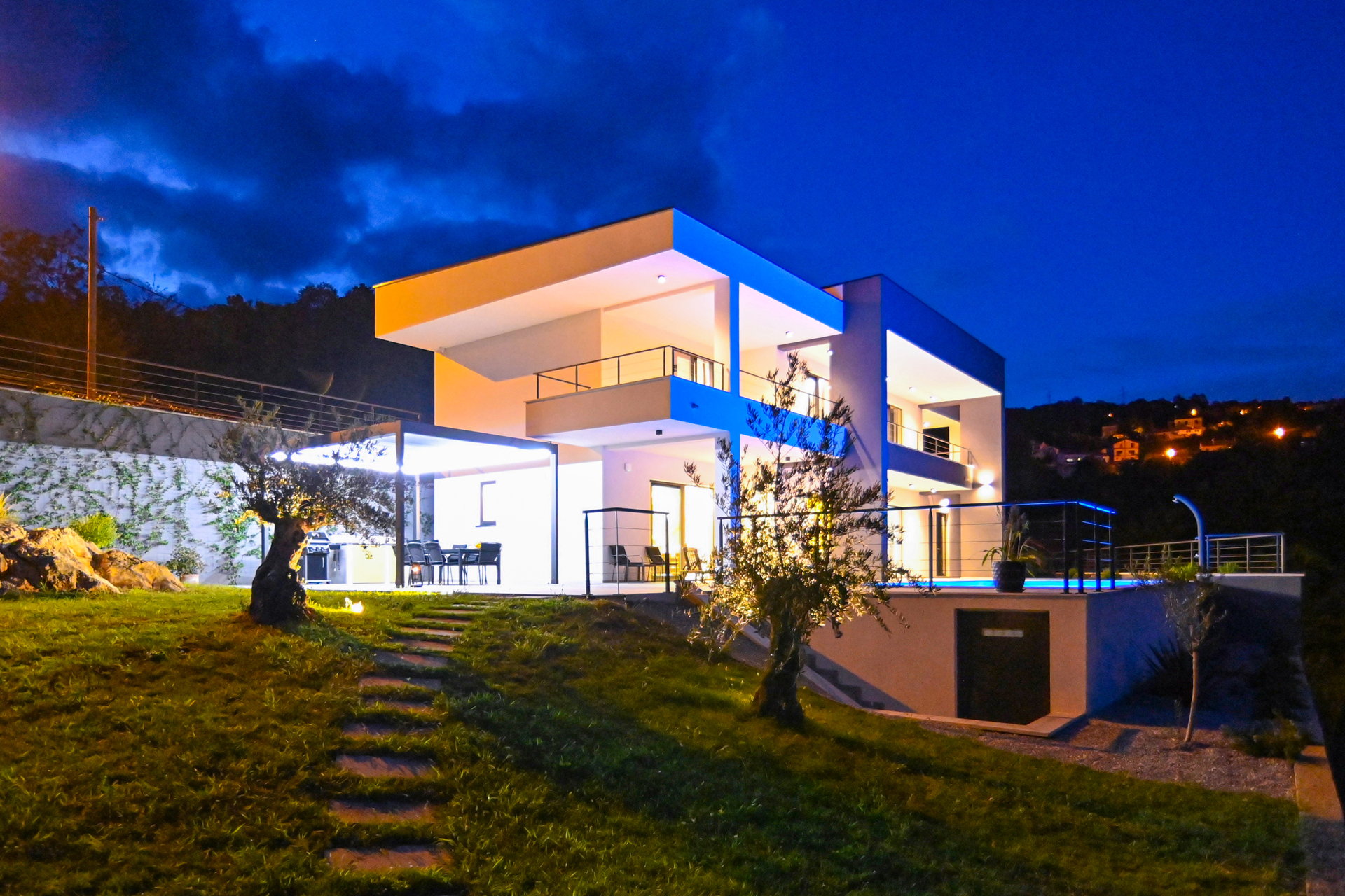 Villa Vista Sul Mare with Pool