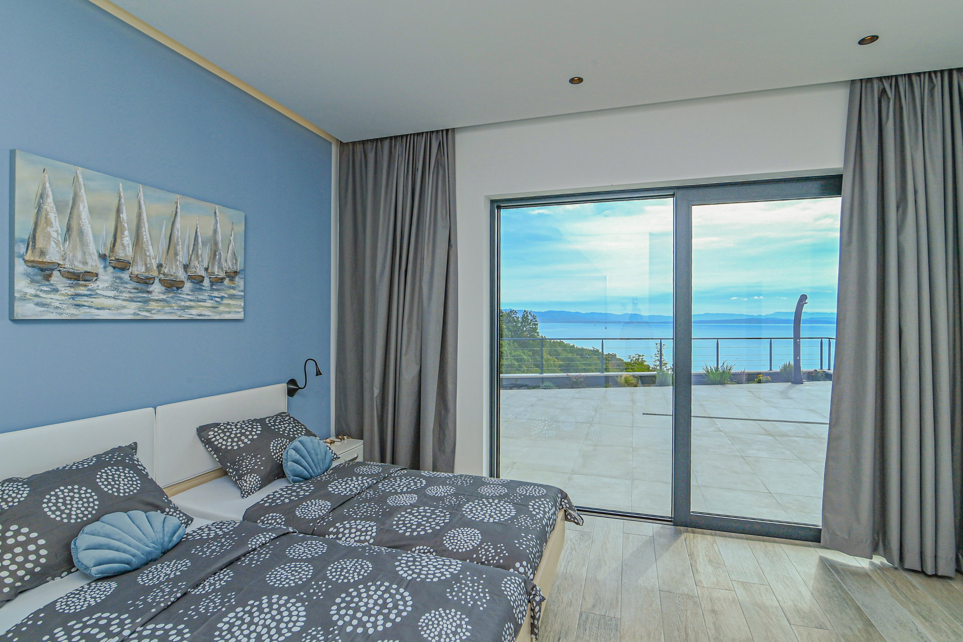 Villa Vista Sul Mare with Pool