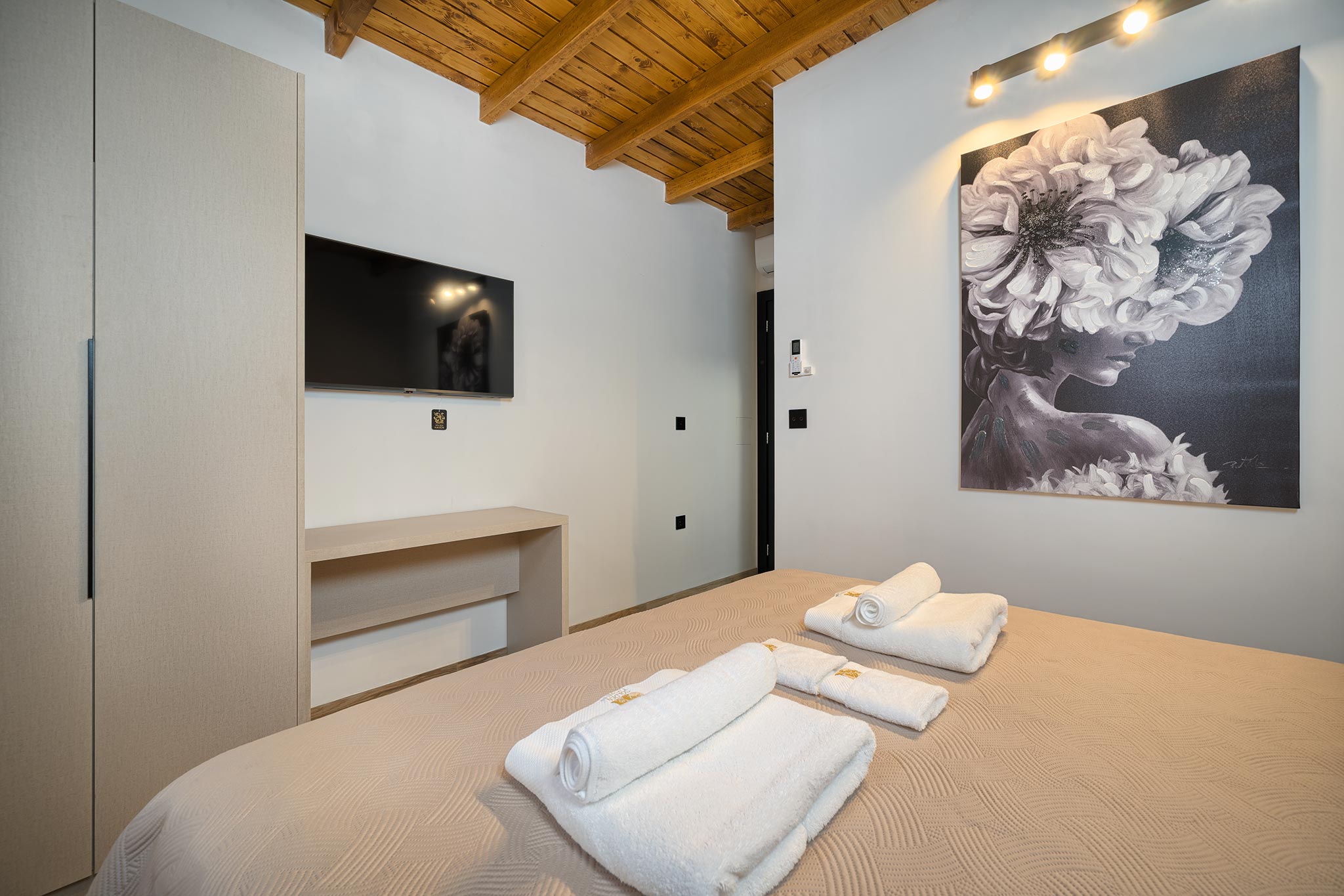 Villa New Horizons with Pool IV