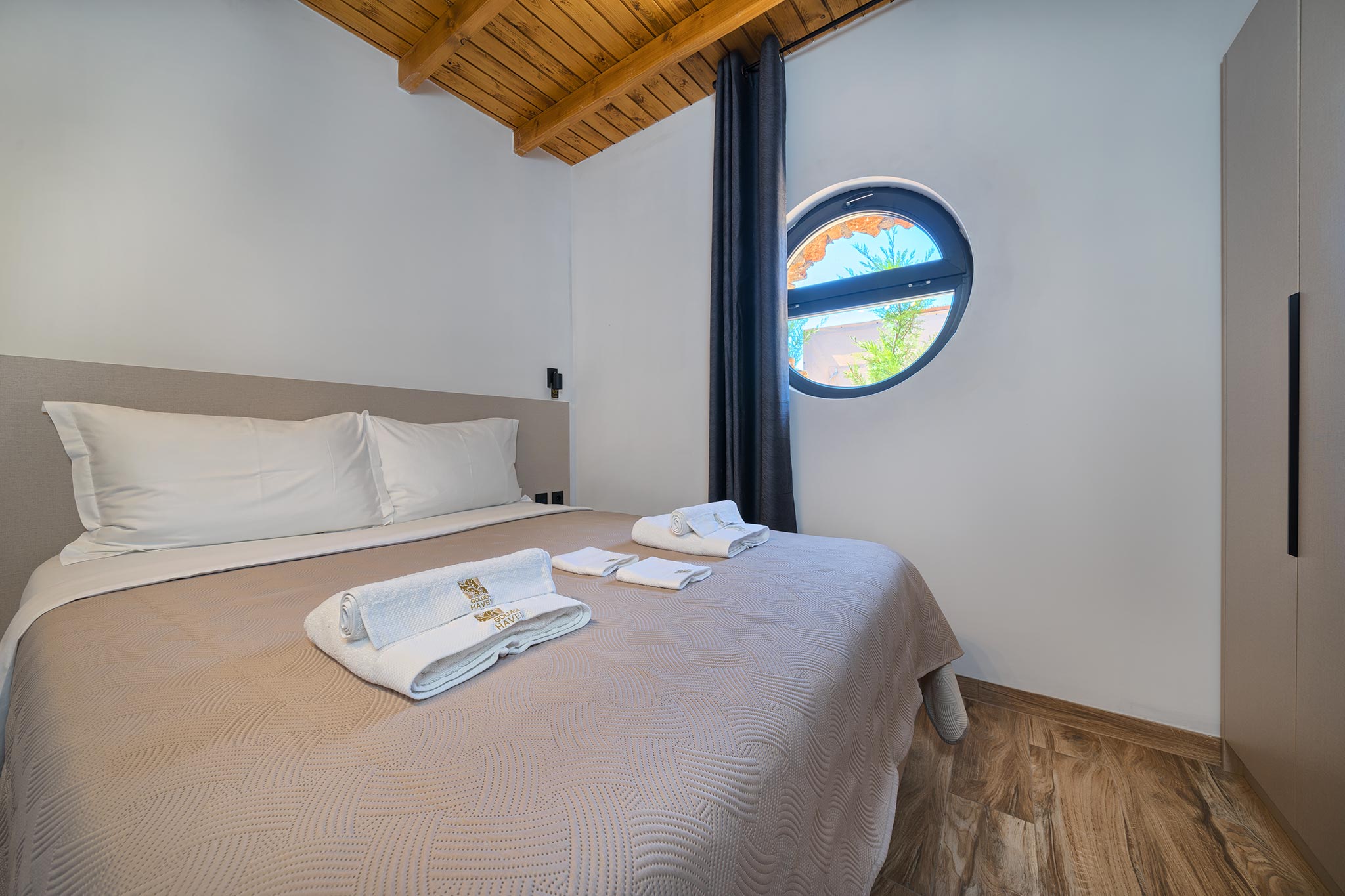Villa New Horizons with Pool IV