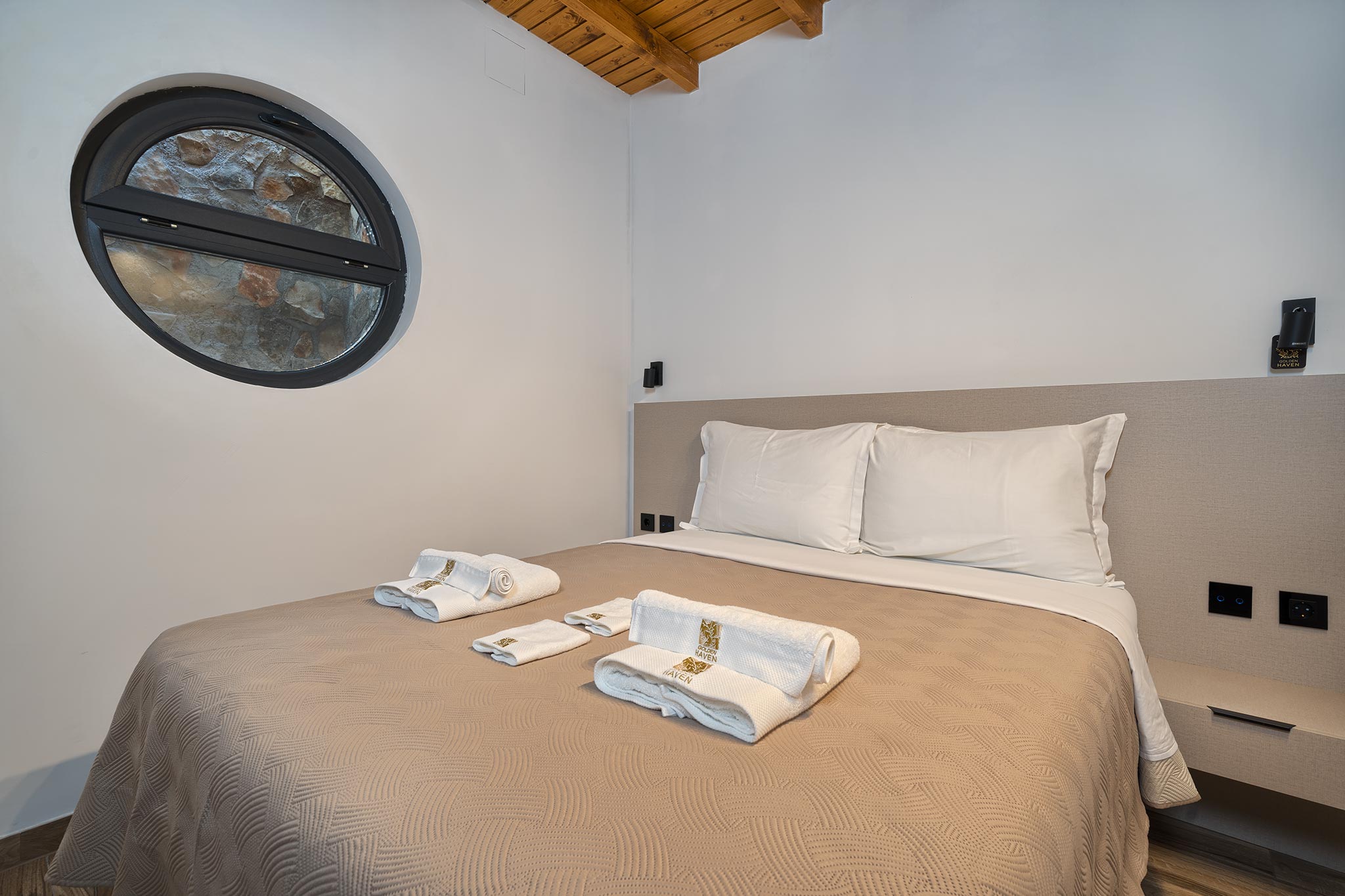 Villa New Horizons with Pool IV