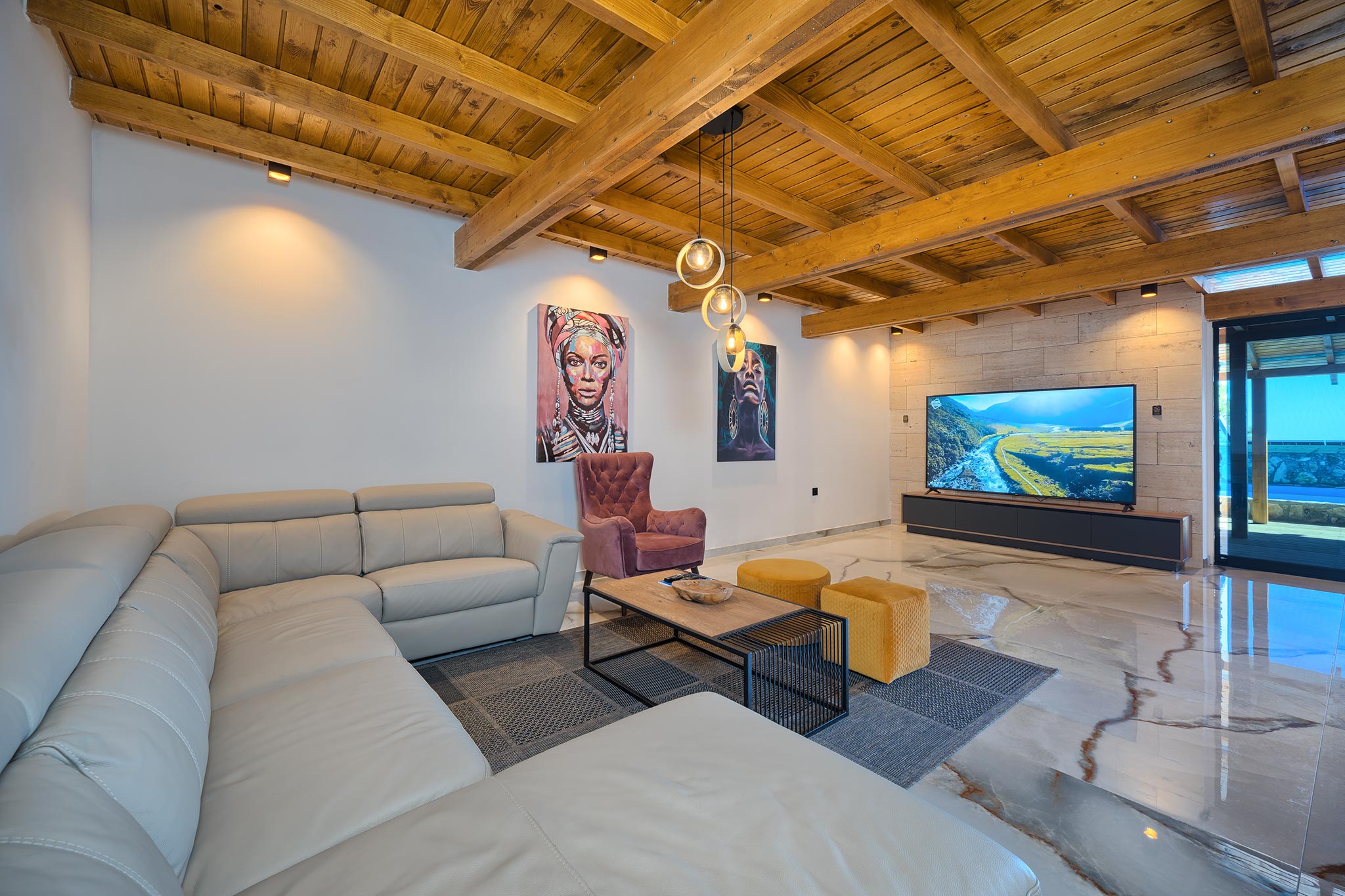 Villa New Horizons with Pool IV