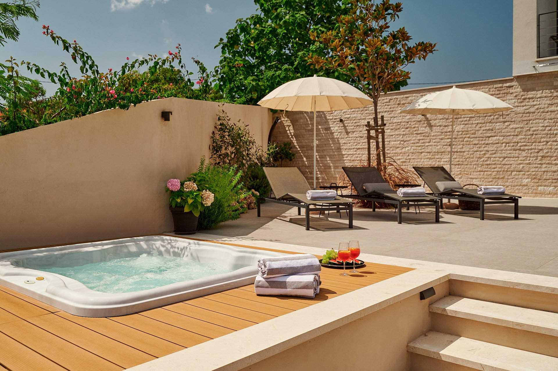 Beachfront Villa Aqua Haven with Pool