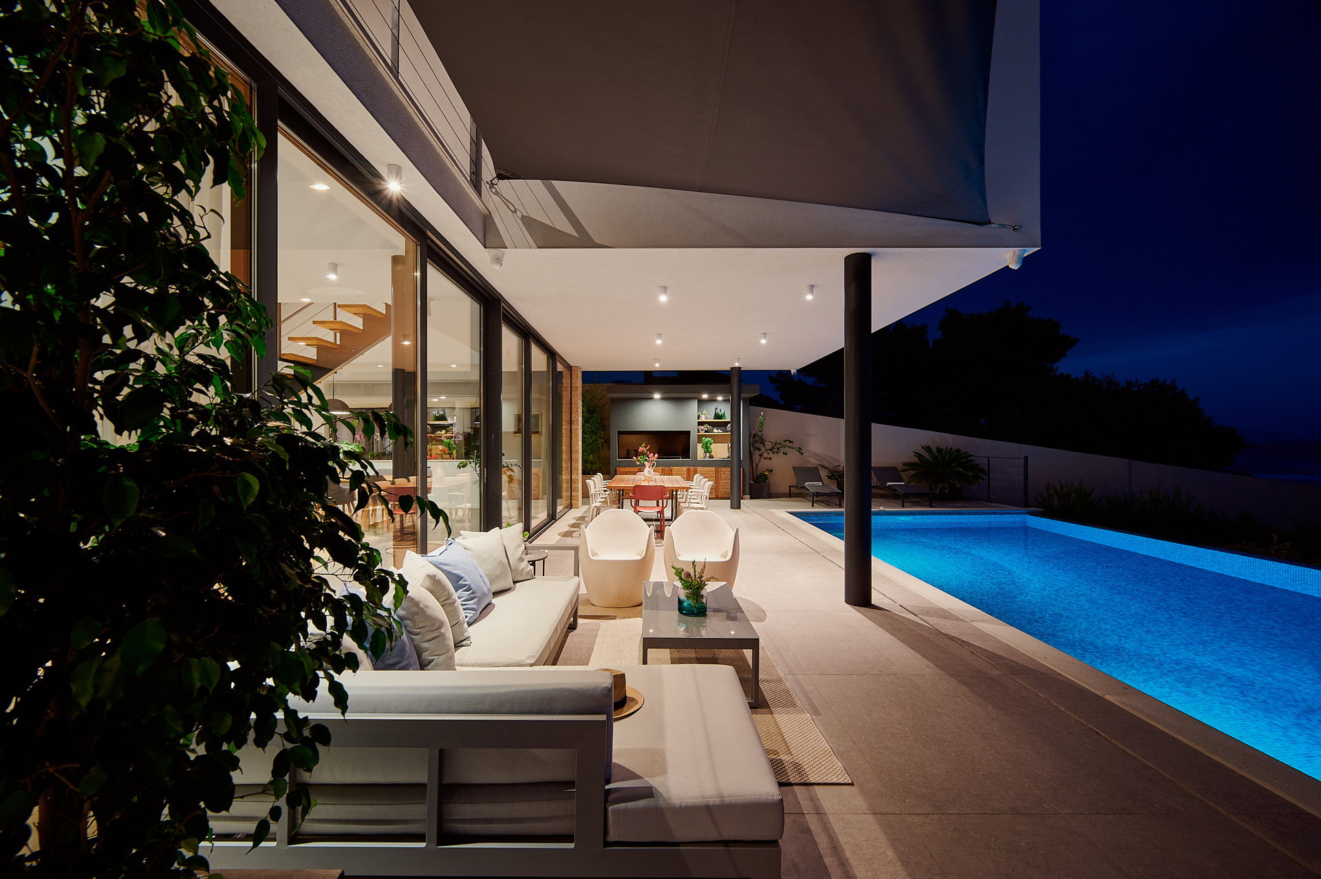Beachfront Villa Aqua Haven with Pool
