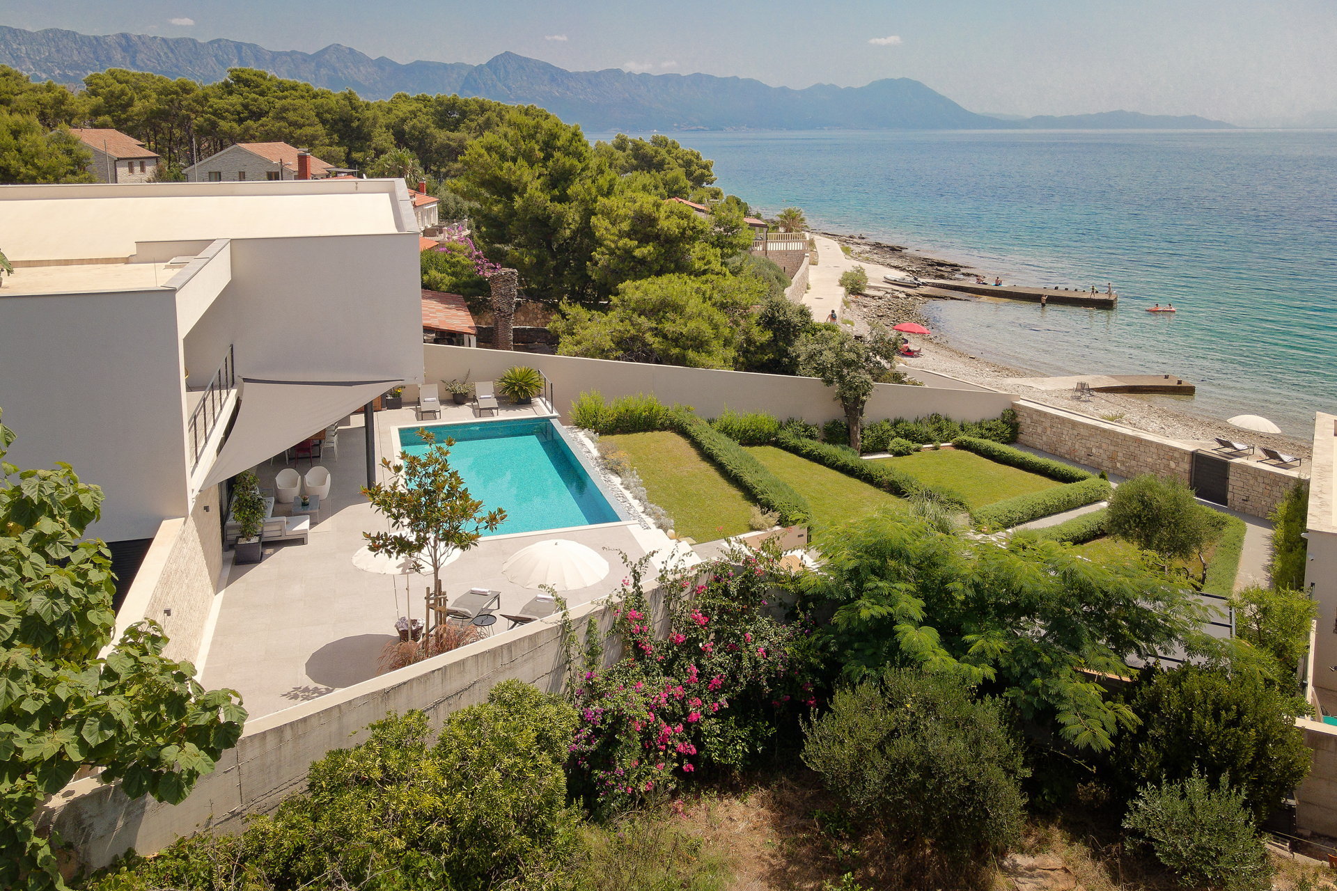 Beachfront Villa Aqua Haven with Pool