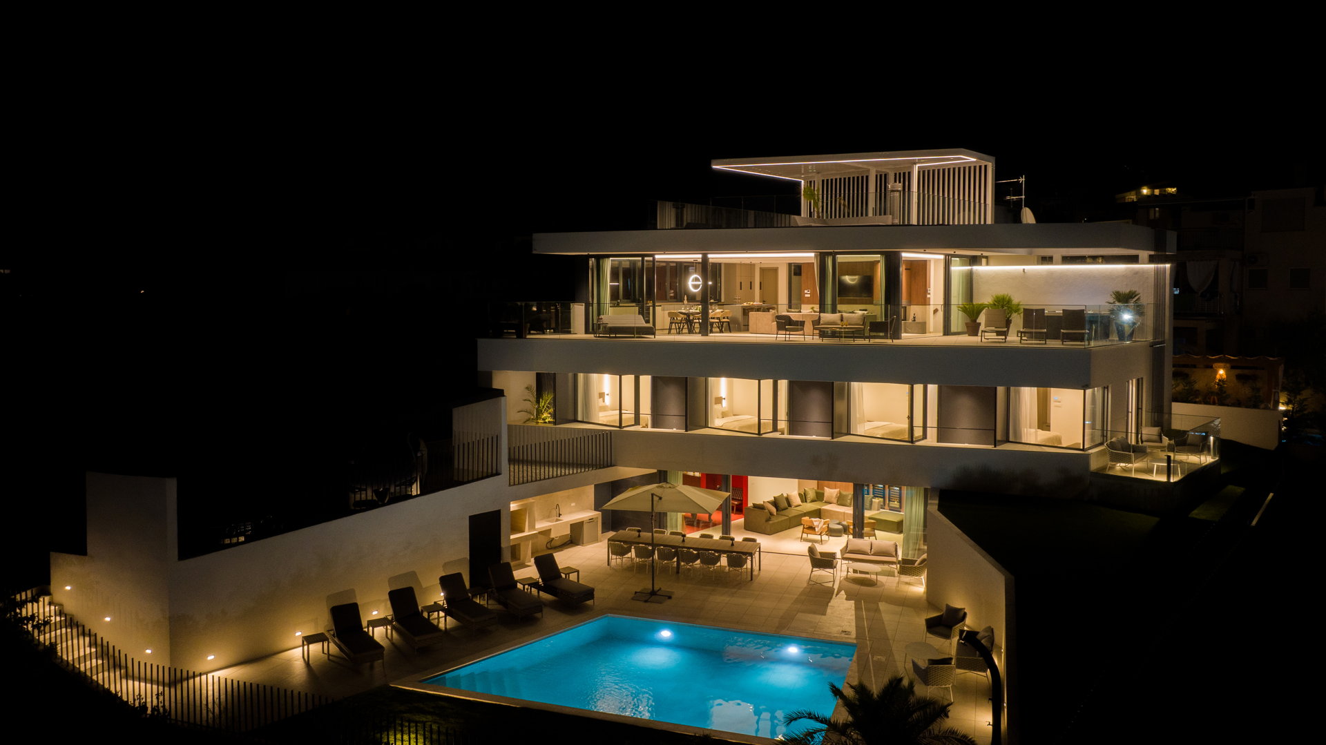 Luxury Villa Sunset Palazzo with Pool