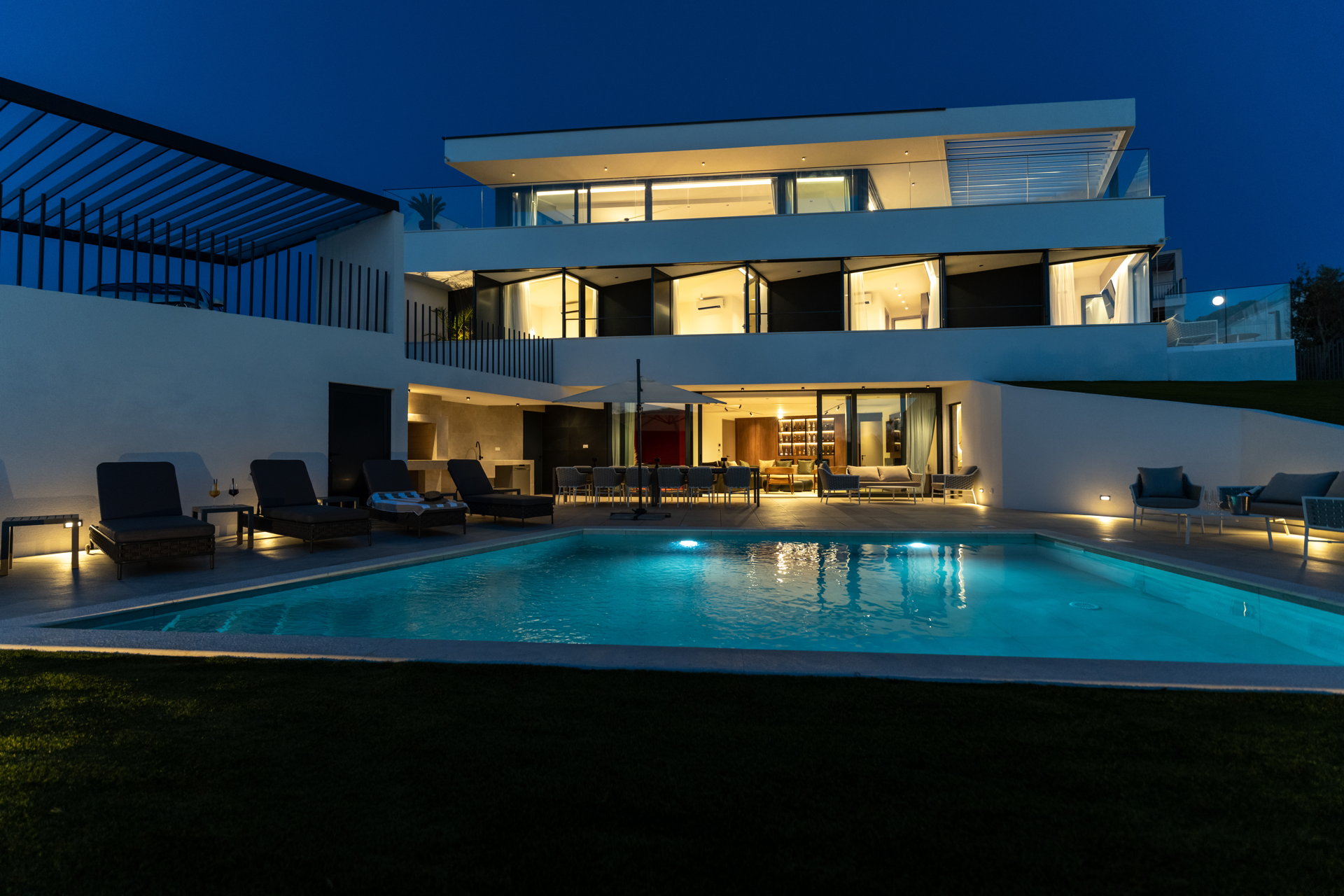 Luxury Villa Sunset Palazzo with Pool