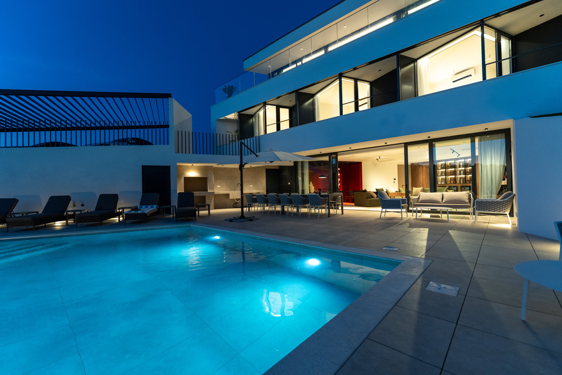 Luxury Villa Sunset Palazzo with Pool