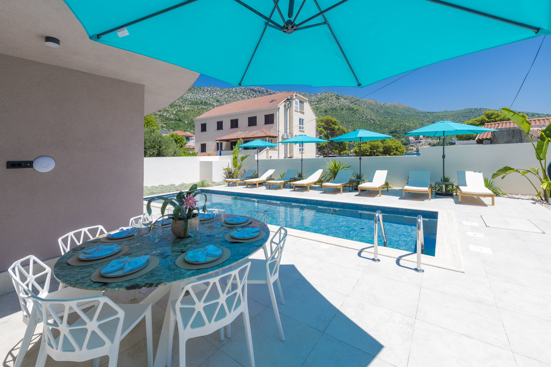 Villa Siente with Pool