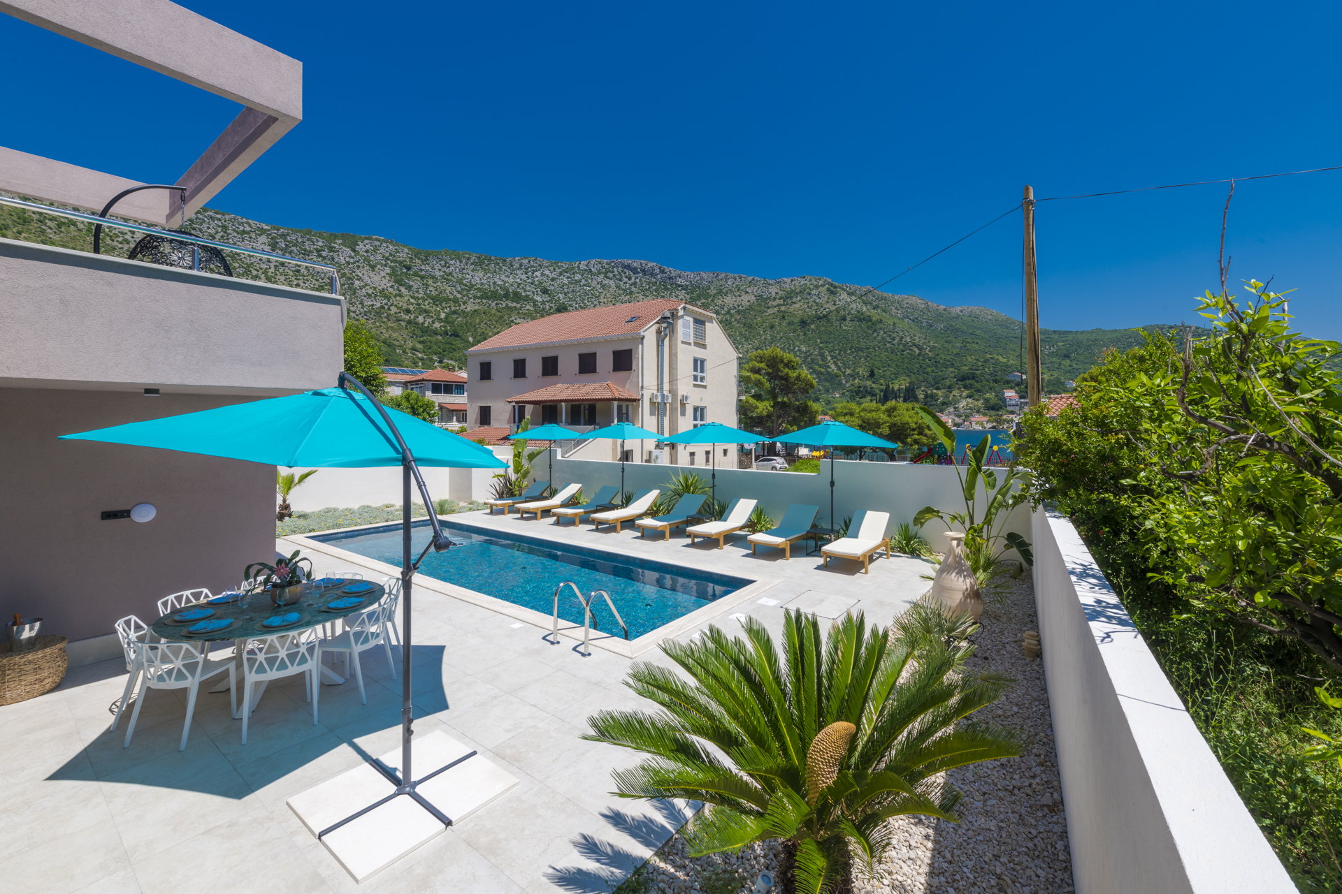 Villa Siente with Pool