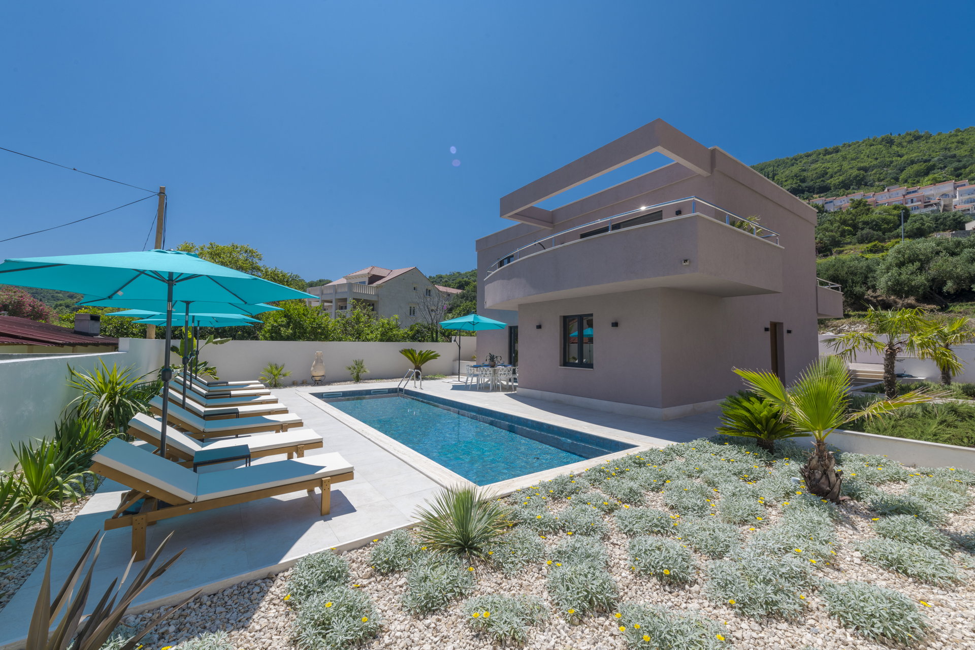 Villa Siente with Pool