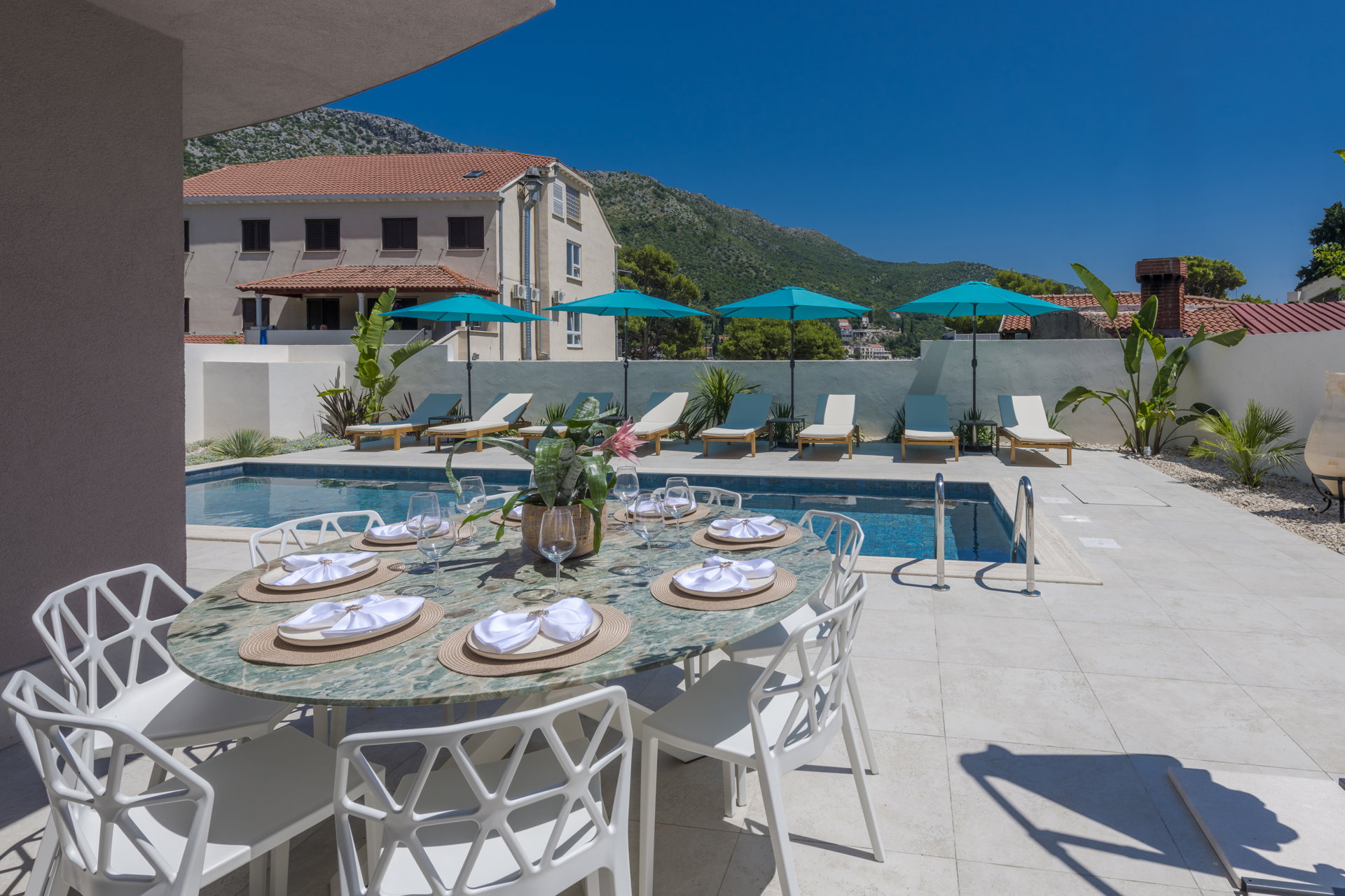 Villa Siente with Pool
