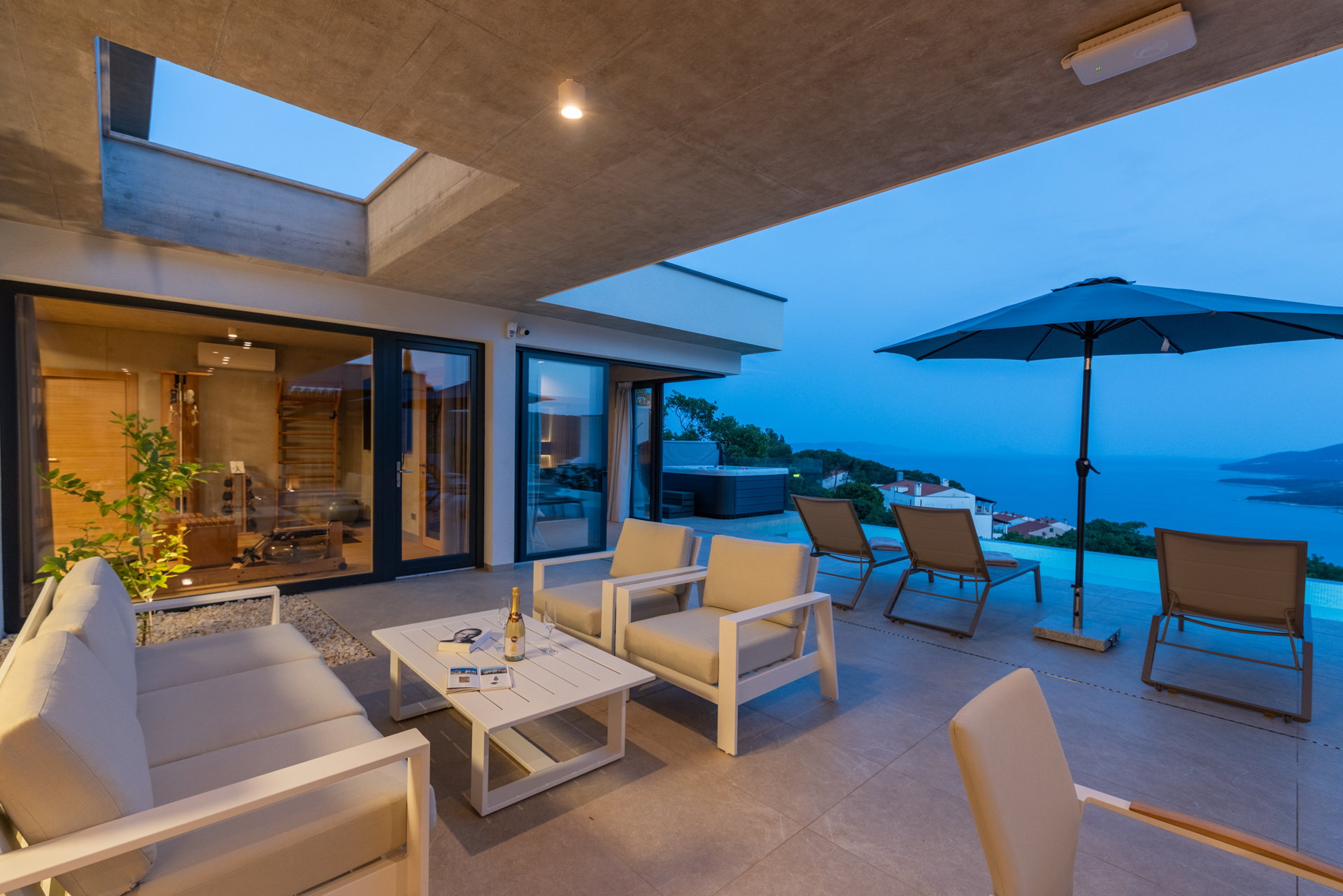 Luxury Villa Horizonte with Pool