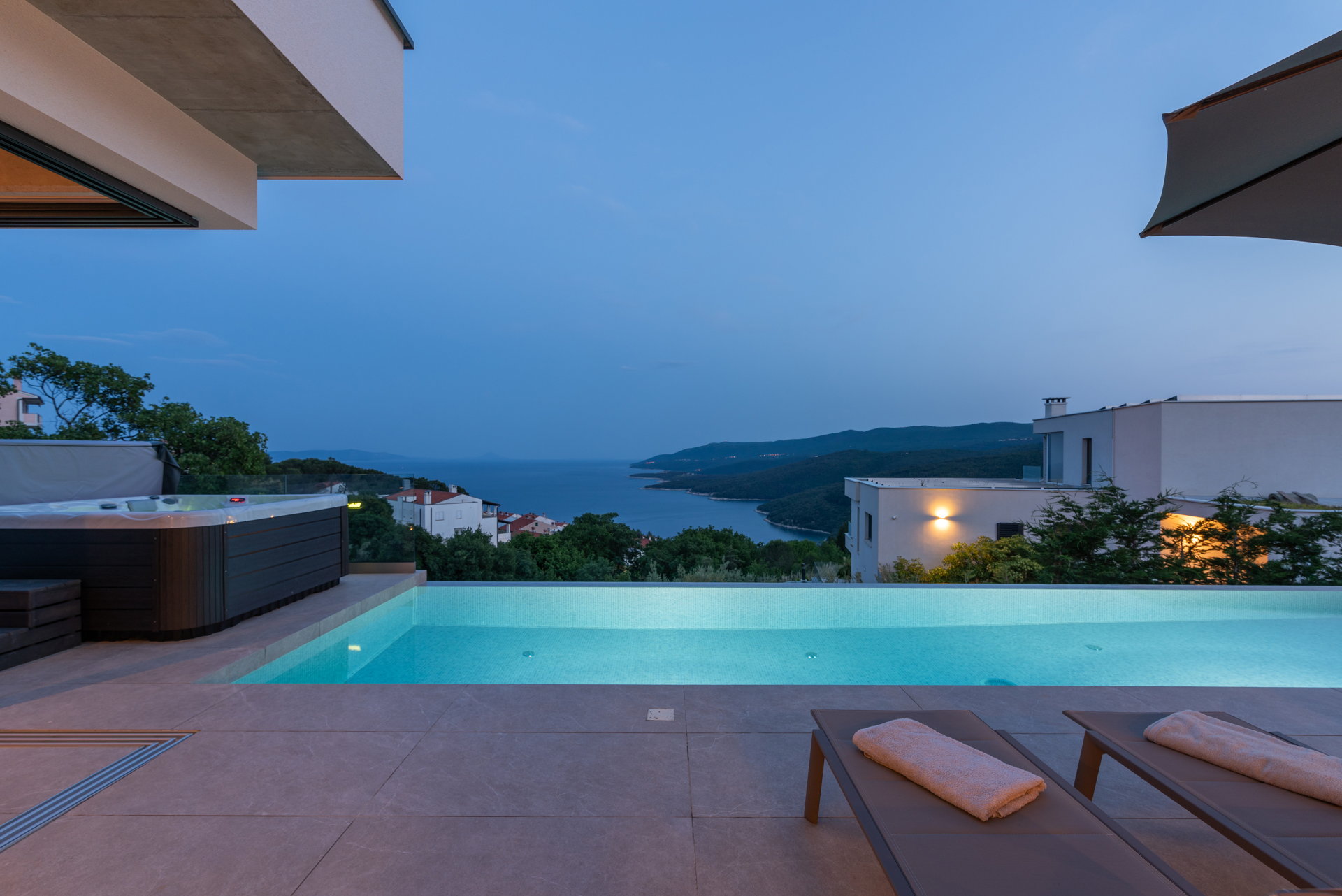 Luxury Villa Horizonte with Pool