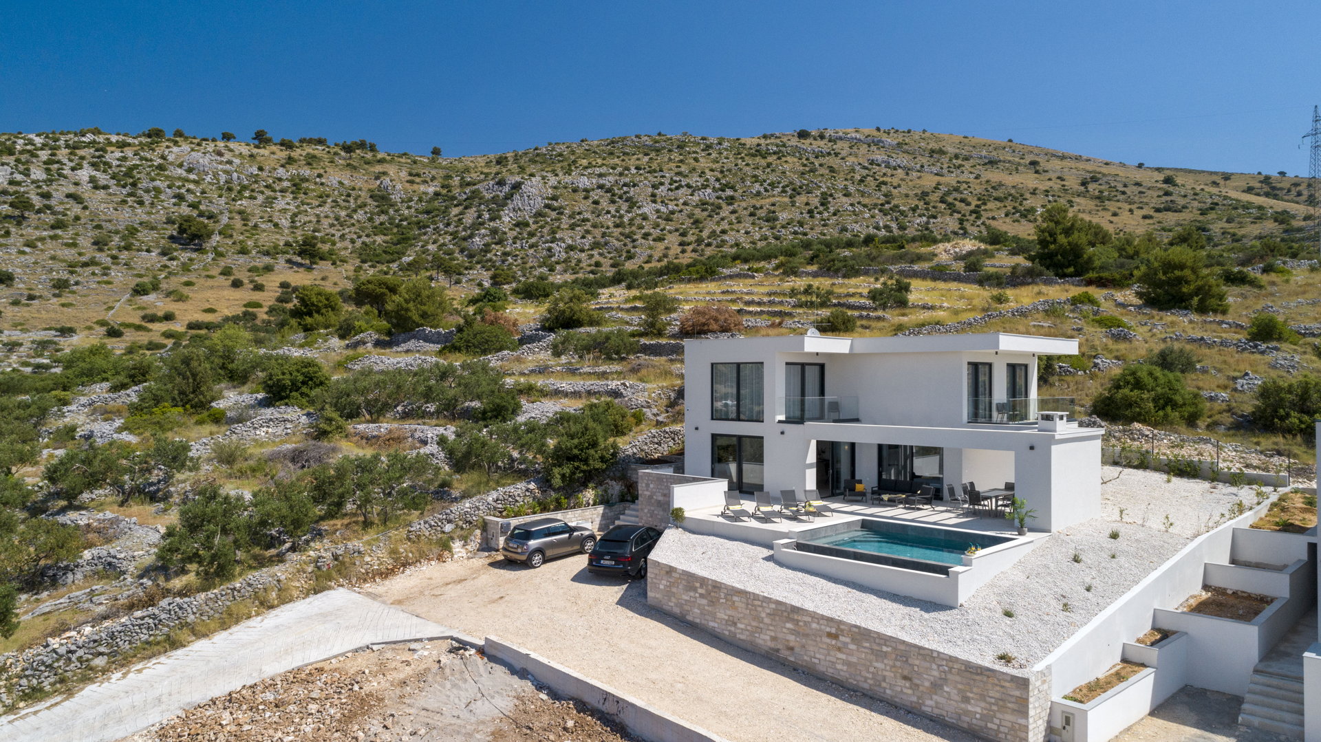 Villa Eoni with Infinity Pool